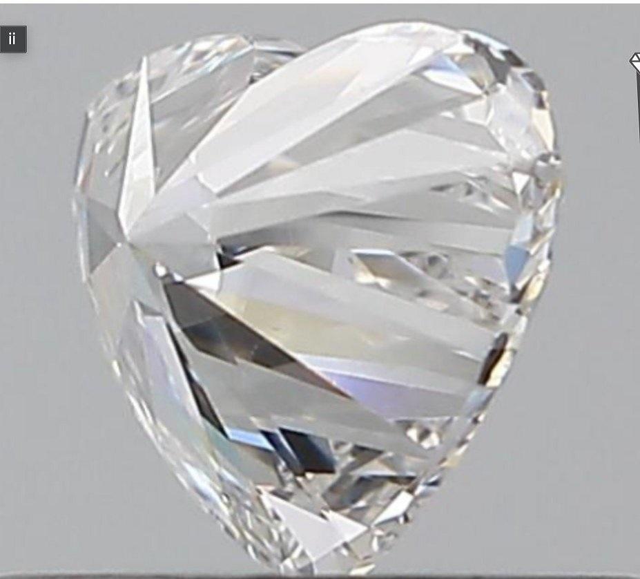 2 Pcs Natural Diamonds, 1.00 Ct, Heart, D 'Colourless' VS1, GIA Certificate For Sale 1