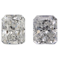 2 Pcs Natural Diamonds, 1.04 Ct, Radiant, D 'Colourless', VS2, VS1, GIA Cert