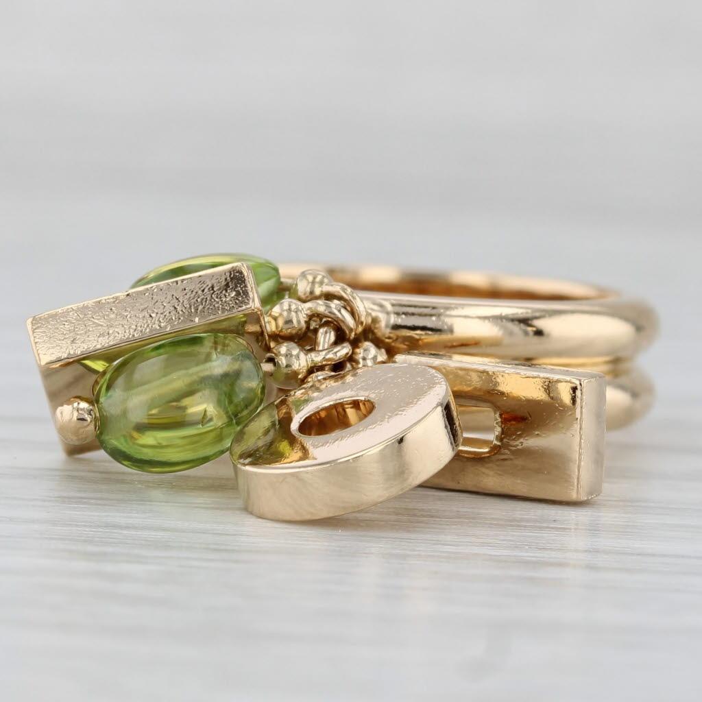 2 Peridots Abstract Charm Ring 18k Yellow Gold Size 6 Cocktail Dolce For Sale 1