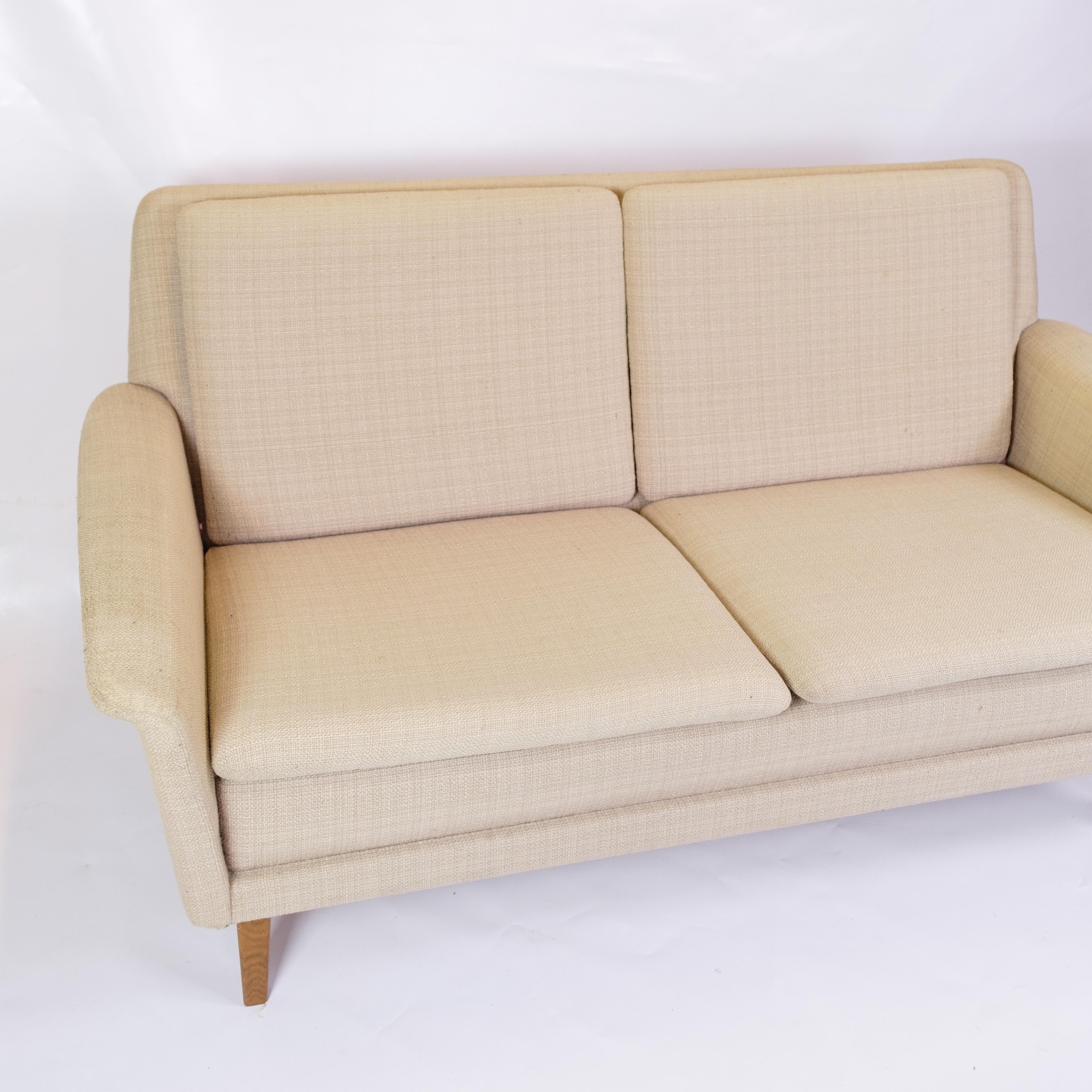 2 person DUX Sofa Made In Light Wool By Folke Ohlsson For Fritz Hansen For Sale 4