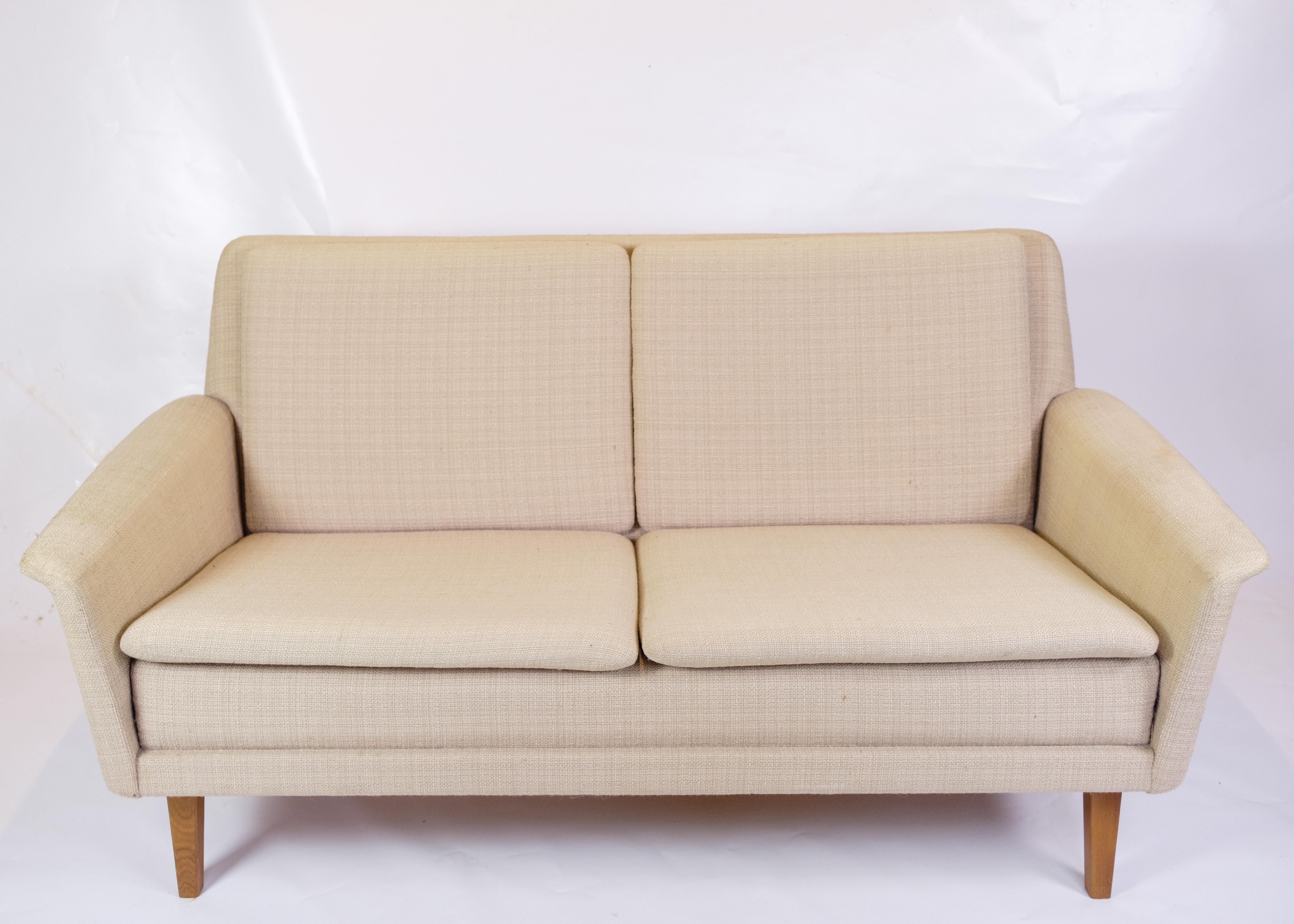 2 person DUX Sofa Made In Light Wool By Folke Ohlsson For Fritz Hansen For Sale 5