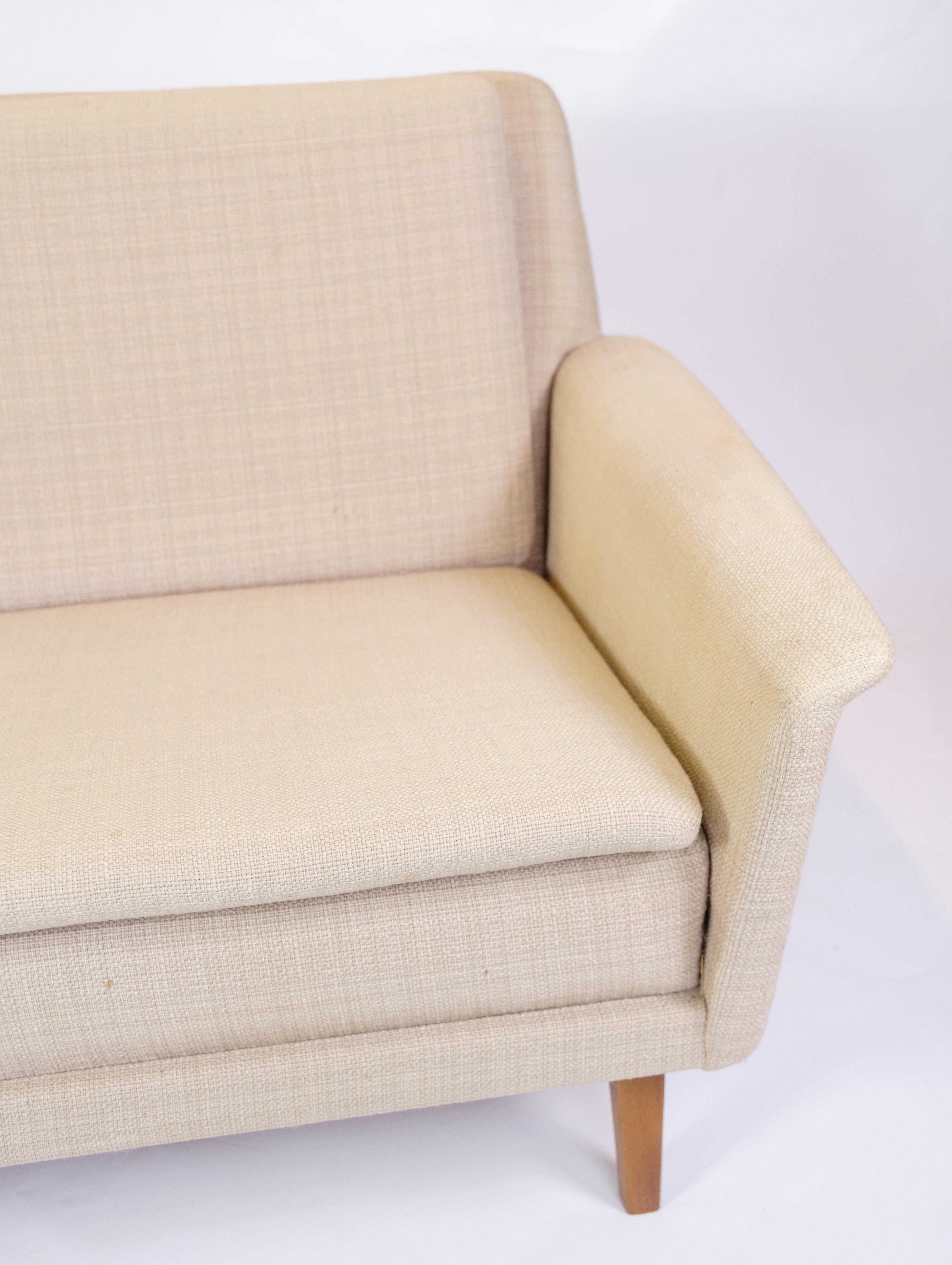 Mid-Century Modern 2 person DUX Sofa Made In Light Wool By Folke Ohlsson For Fritz Hansen For Sale