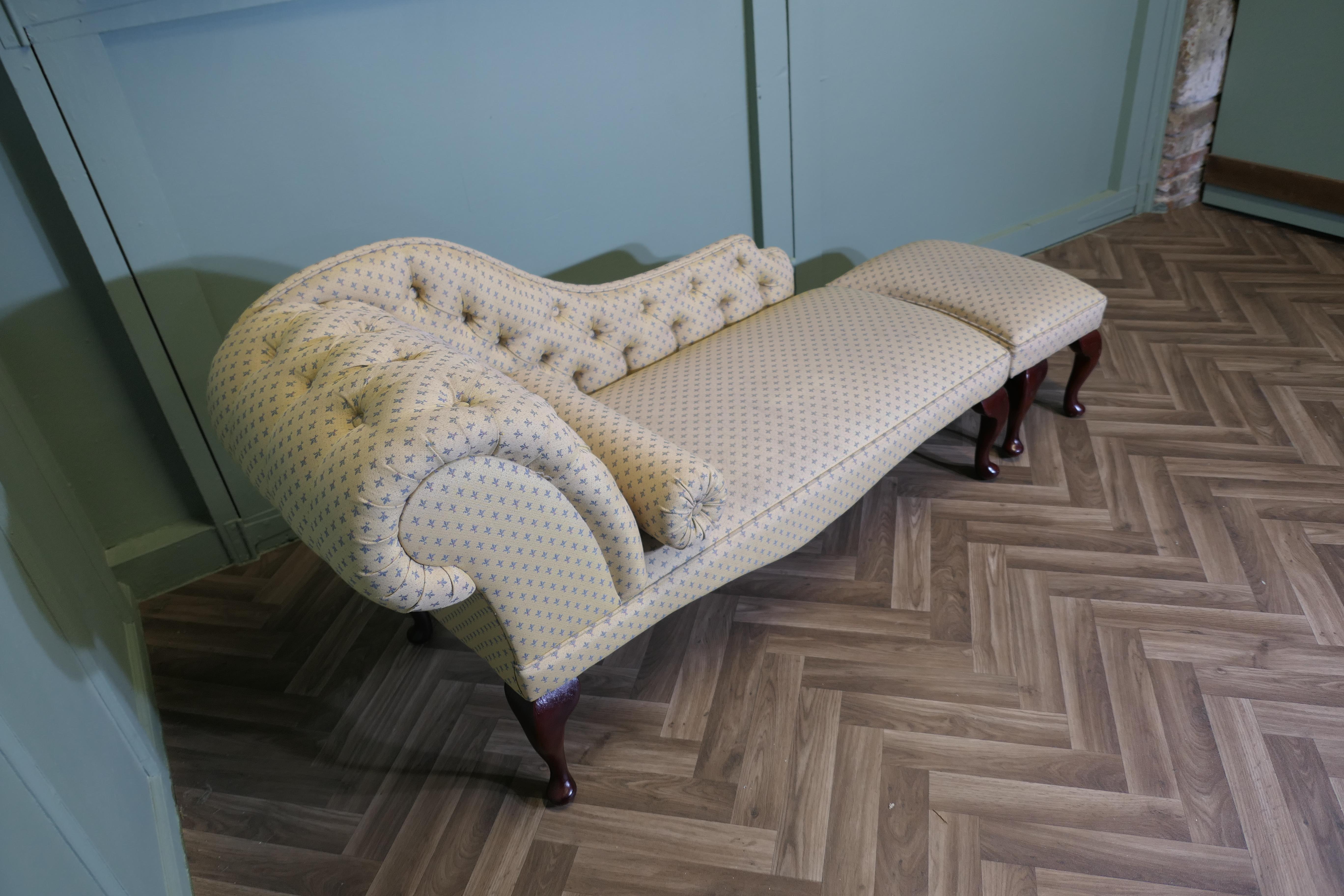 2 pièces Boudoir Chaise longue, lit de jour avec tabouret de pied en vente 1