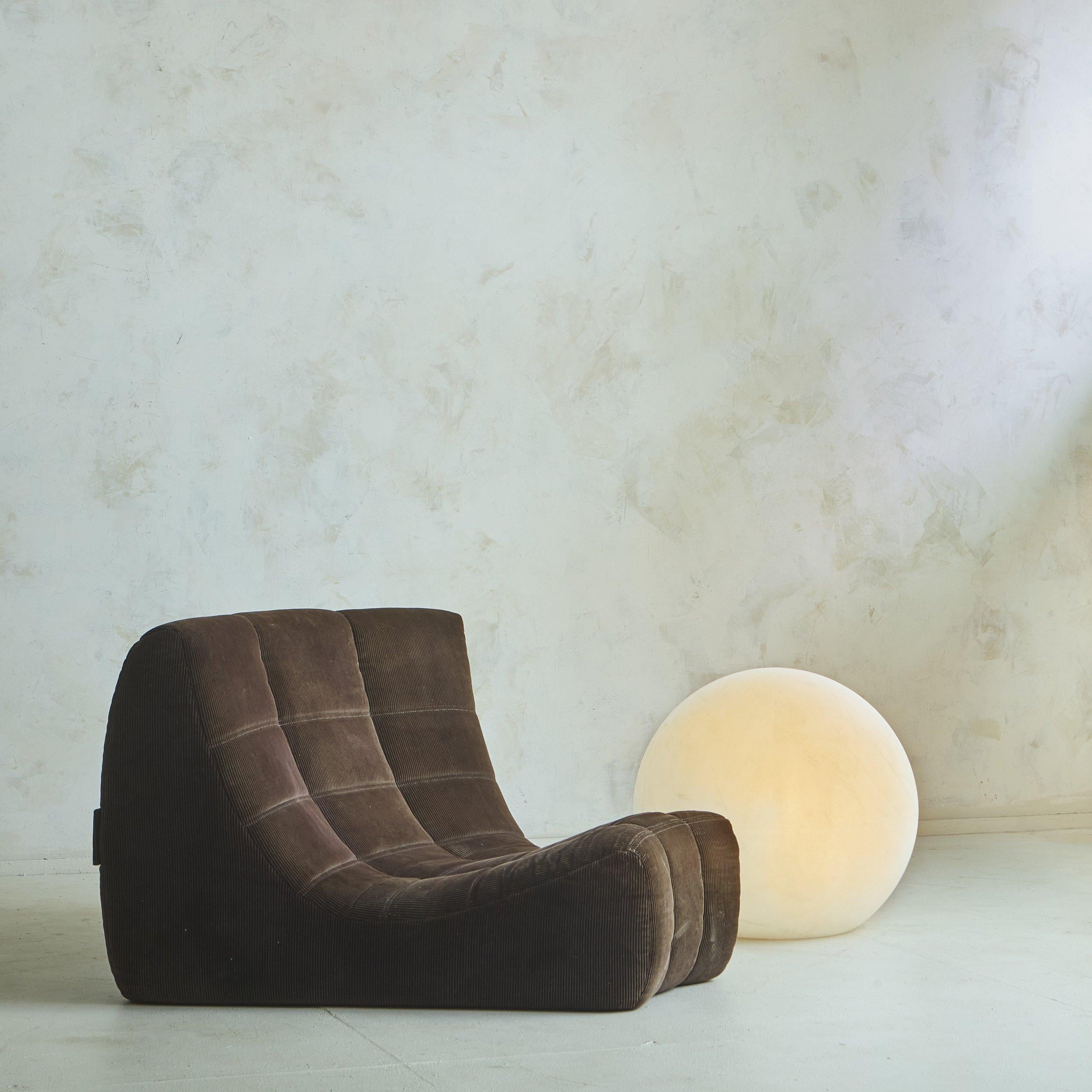 2-teiliges 'Gilda'-Sofa aus braunem Kord von Michel Ducaroy für Ligne Roset, Frankreich (Moderne der Mitte des Jahrhunderts) im Angebot