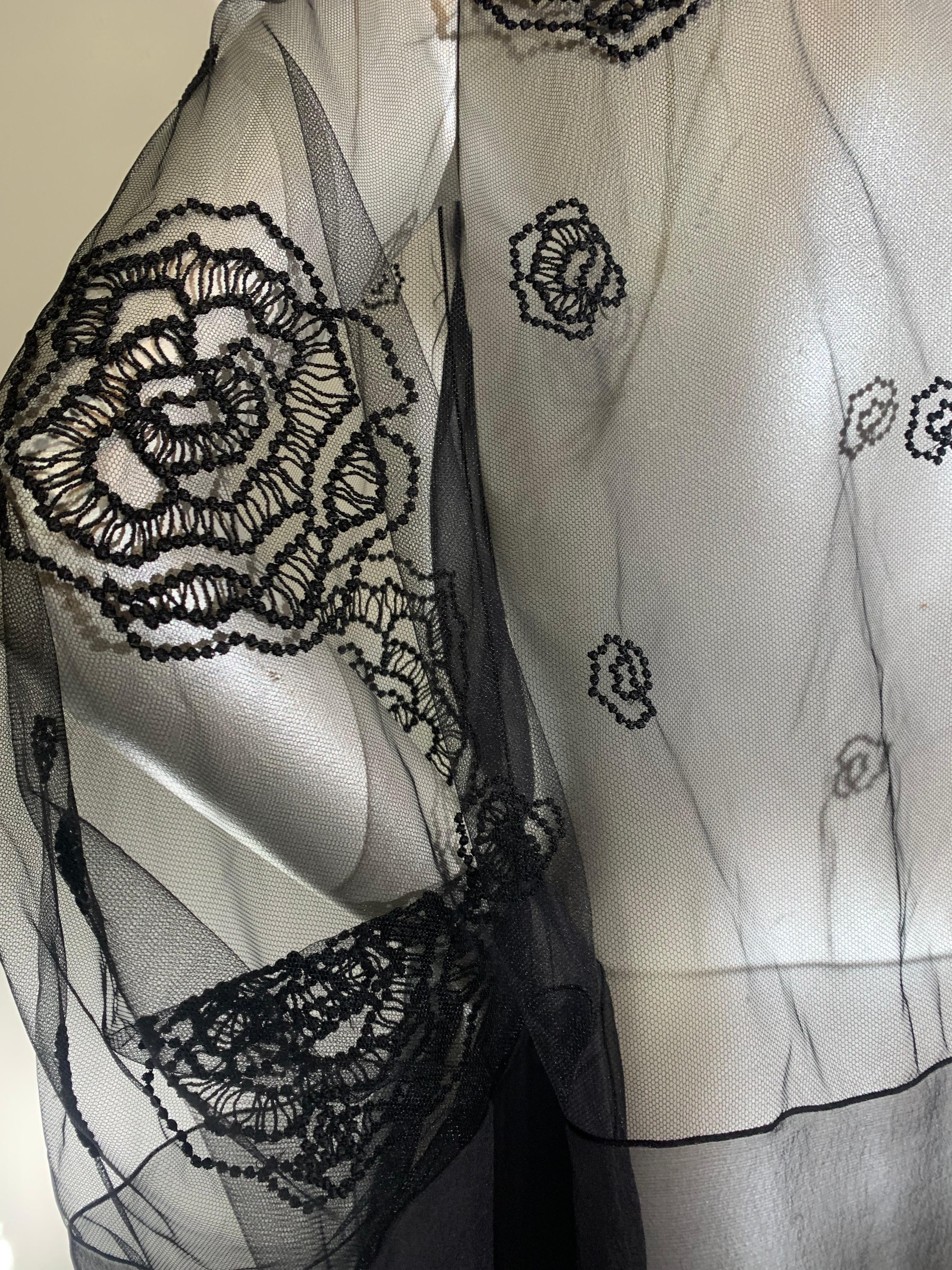 2-Piece Lingerie Set: Black Bondage-Style Bodysuit w/ Embroidered Lace Shrug For Sale 13