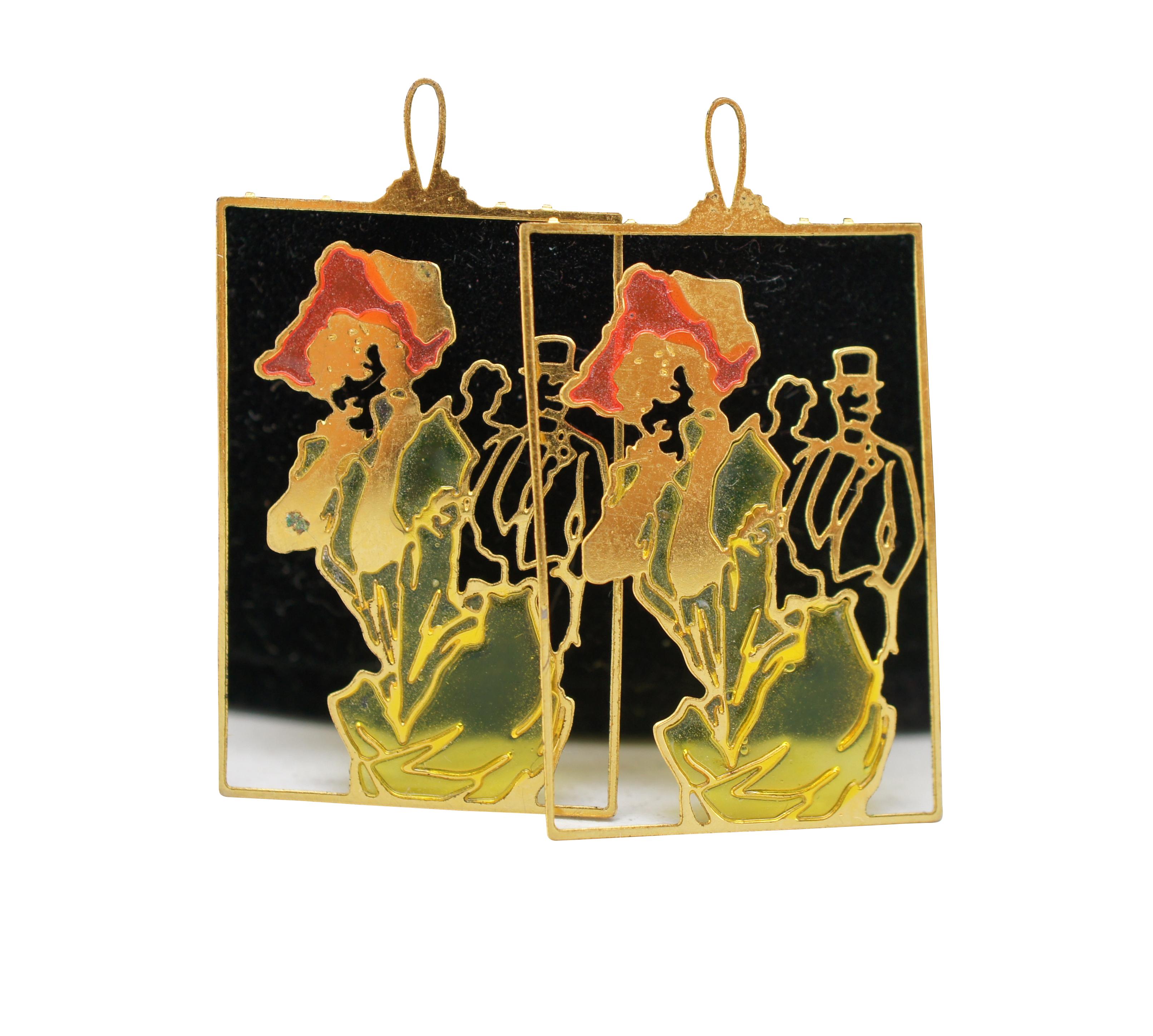 Victorian 2 Pierced Gold Plated Enameled Toulouse Lautrec Silhouette Charm Pendants For Sale