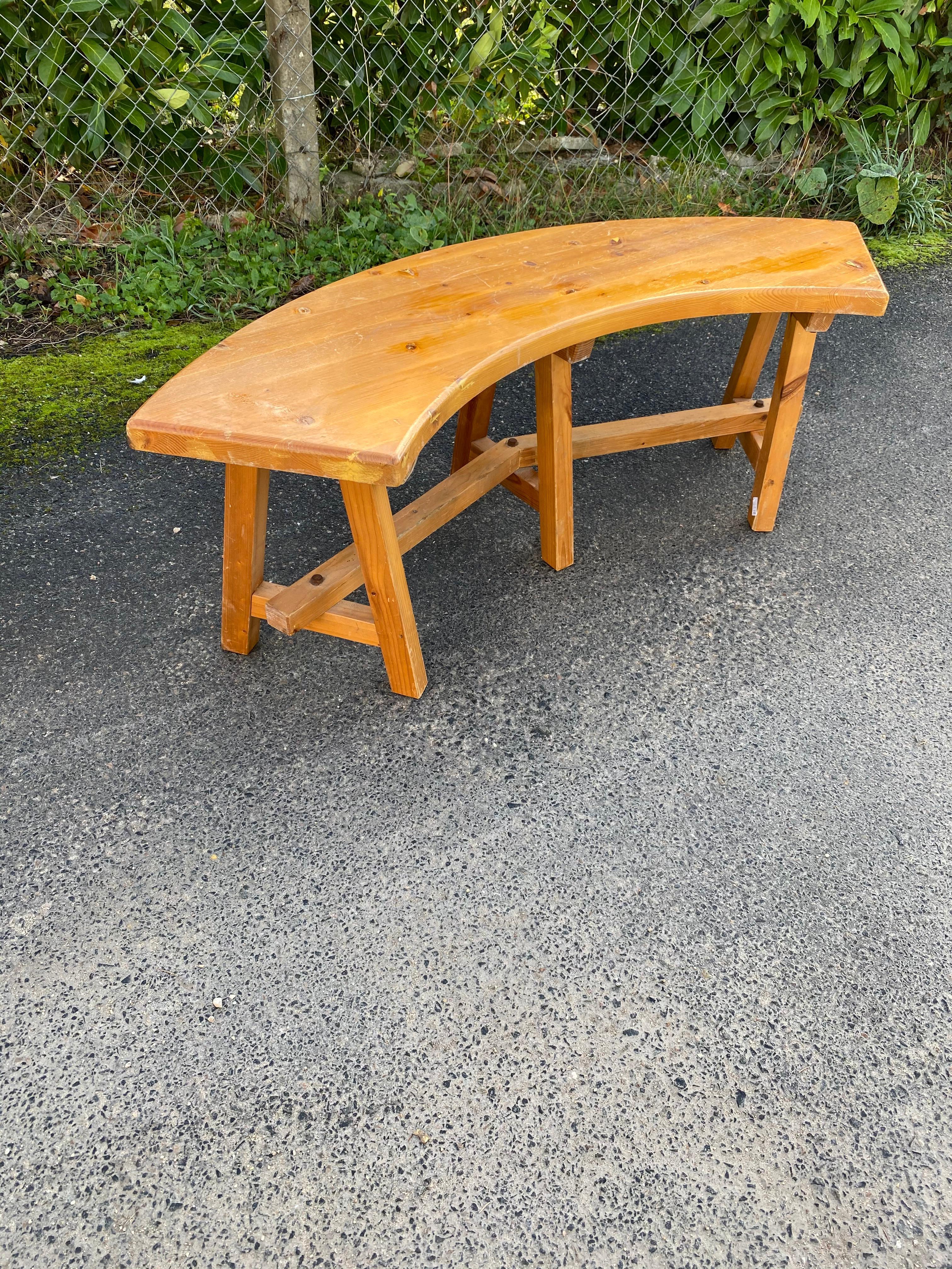 Fin du 20e siècle 2 bancs en pin dans le style de CIRCA, vers 1970 en vente