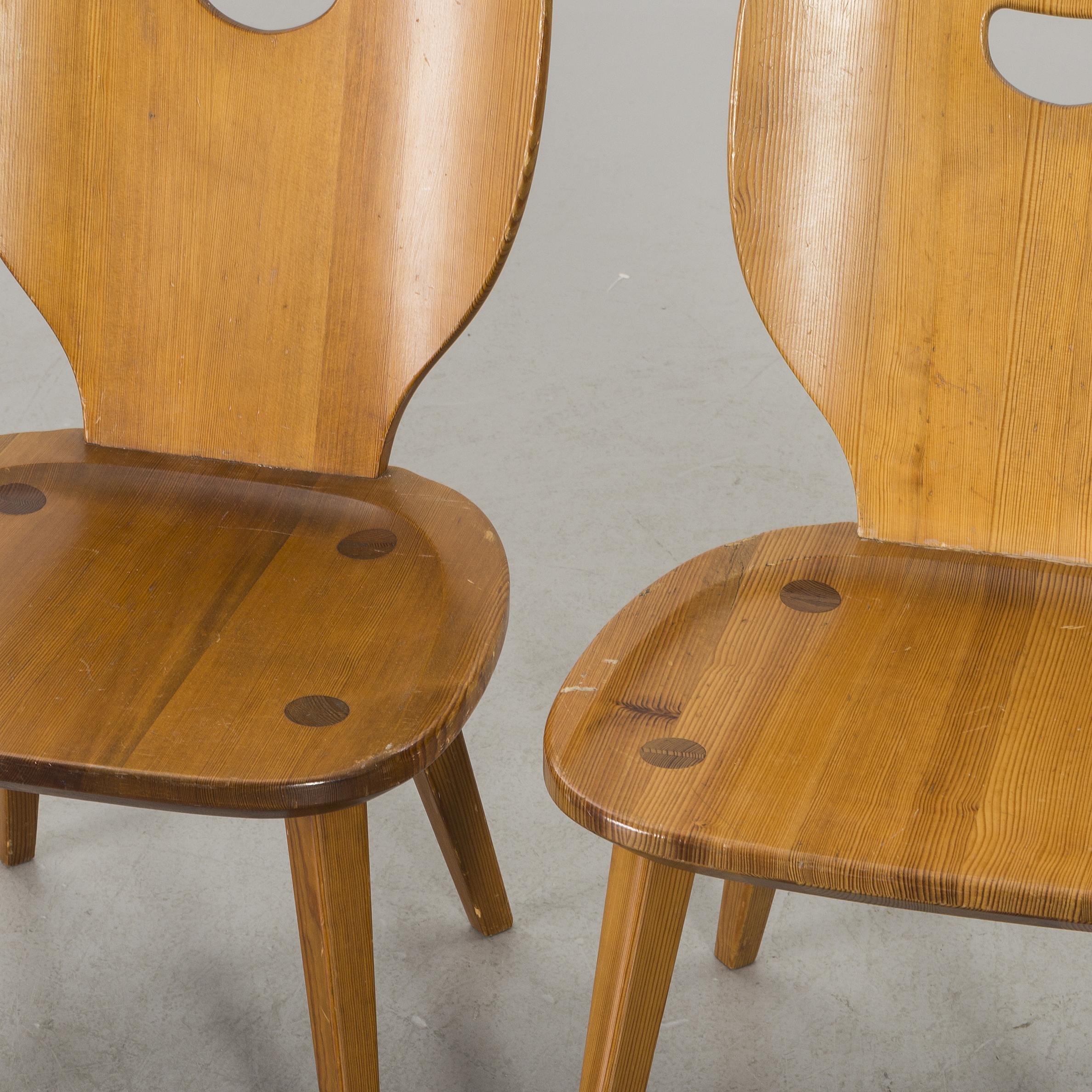 Scandinavian Modern 2 Pine Chairs, Carl Malmsten, Sweden, 1953 For Sale