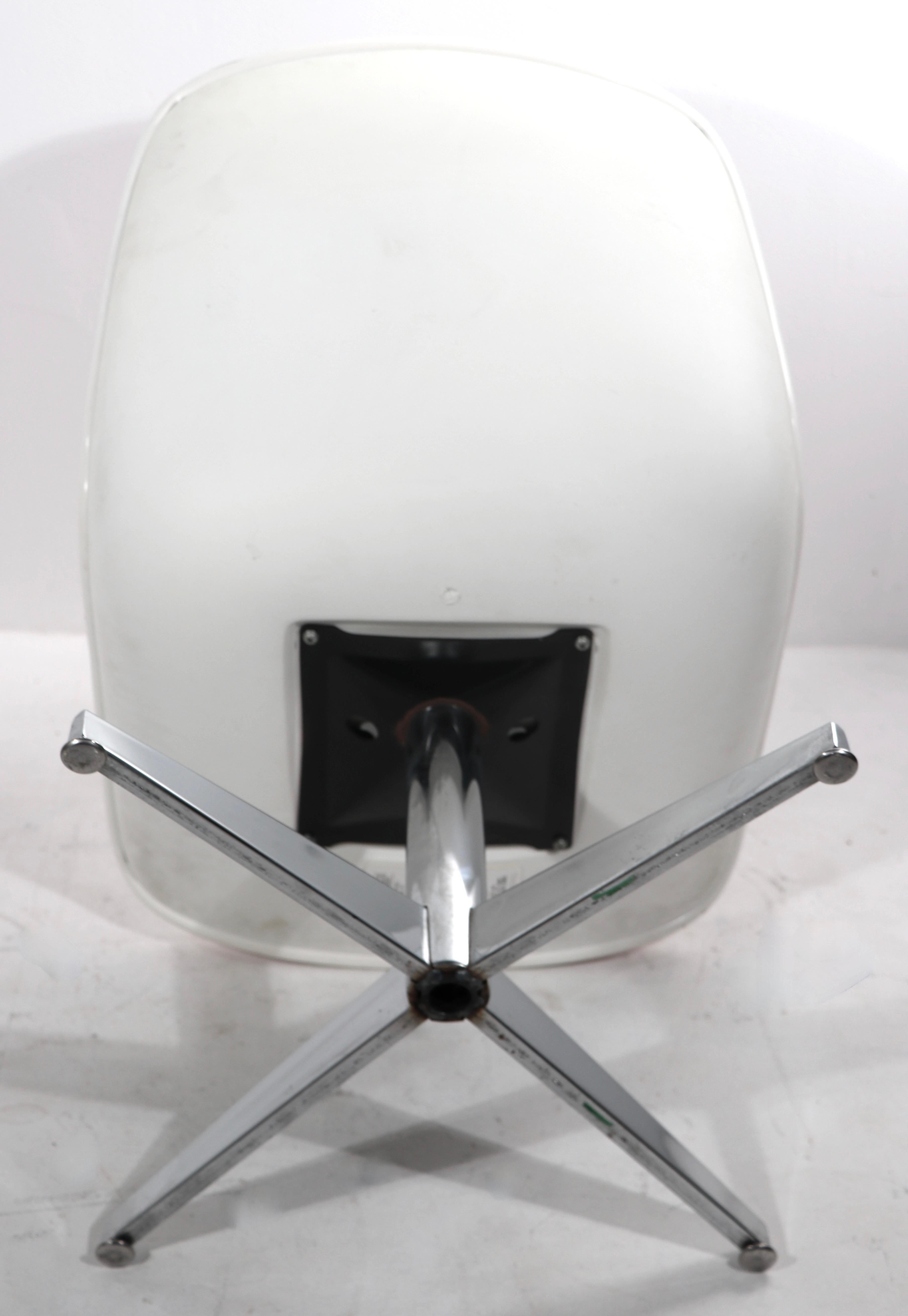 Postmodern Steelcase Office Desk Dining Chair 1