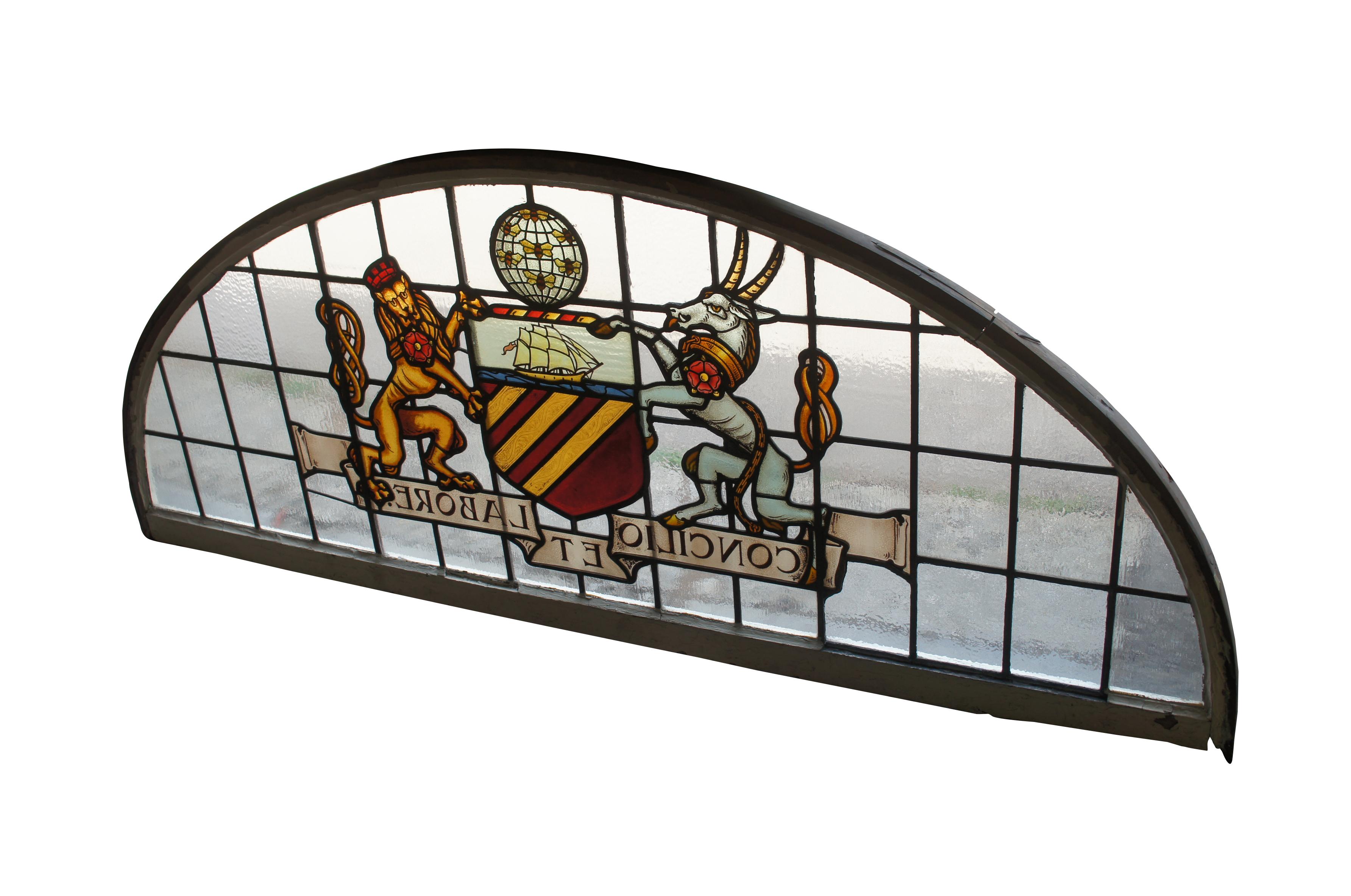 2 Rare Antique Manchester English Stained Glass Palladian Windows Coat of Arms In Good Condition For Sale In Dayton, OH