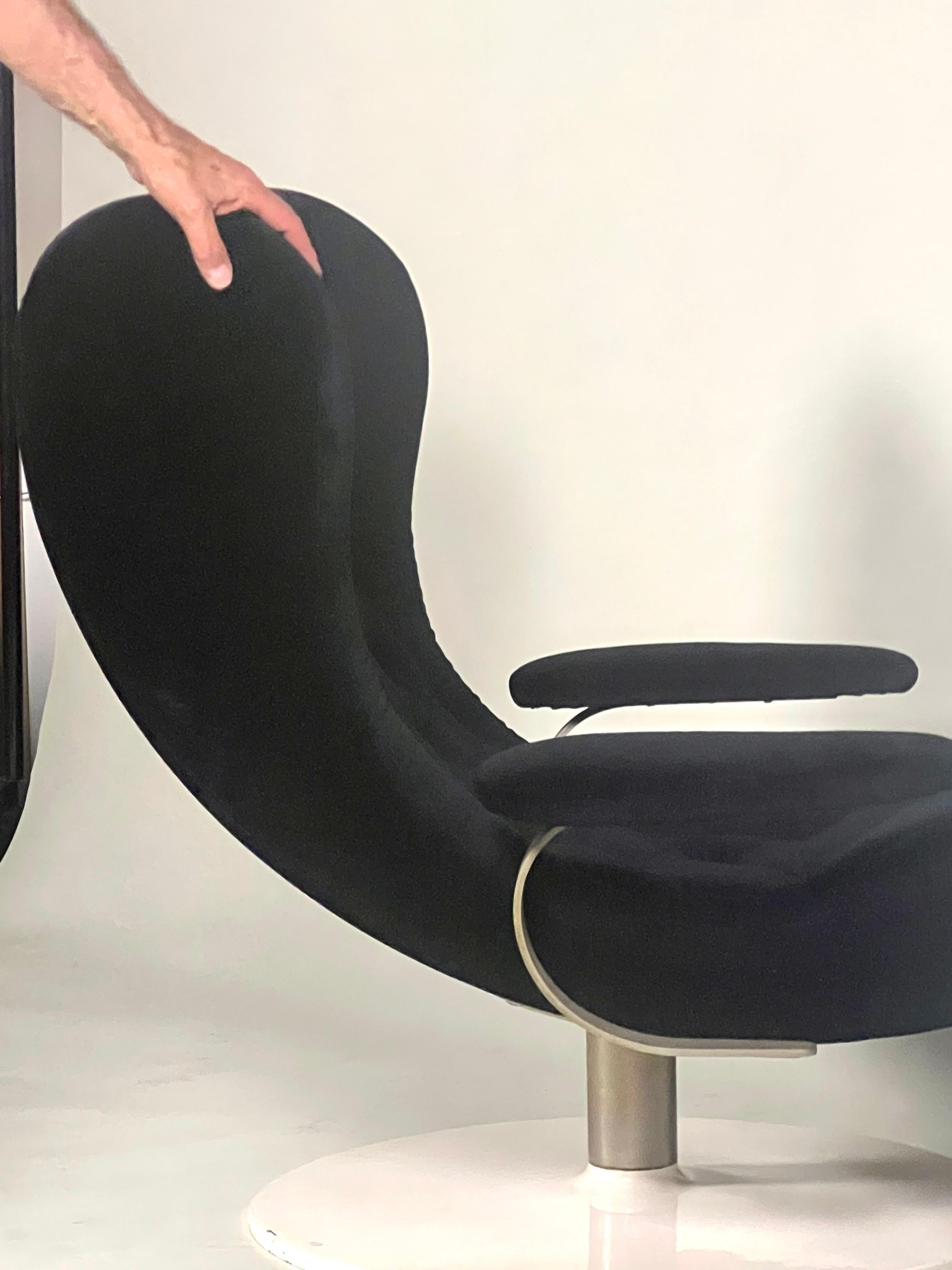 2 Rare Prototype Italian Organic Modern Swivel Lounge Chairs, Joe Colombo, 1970 For Sale 9