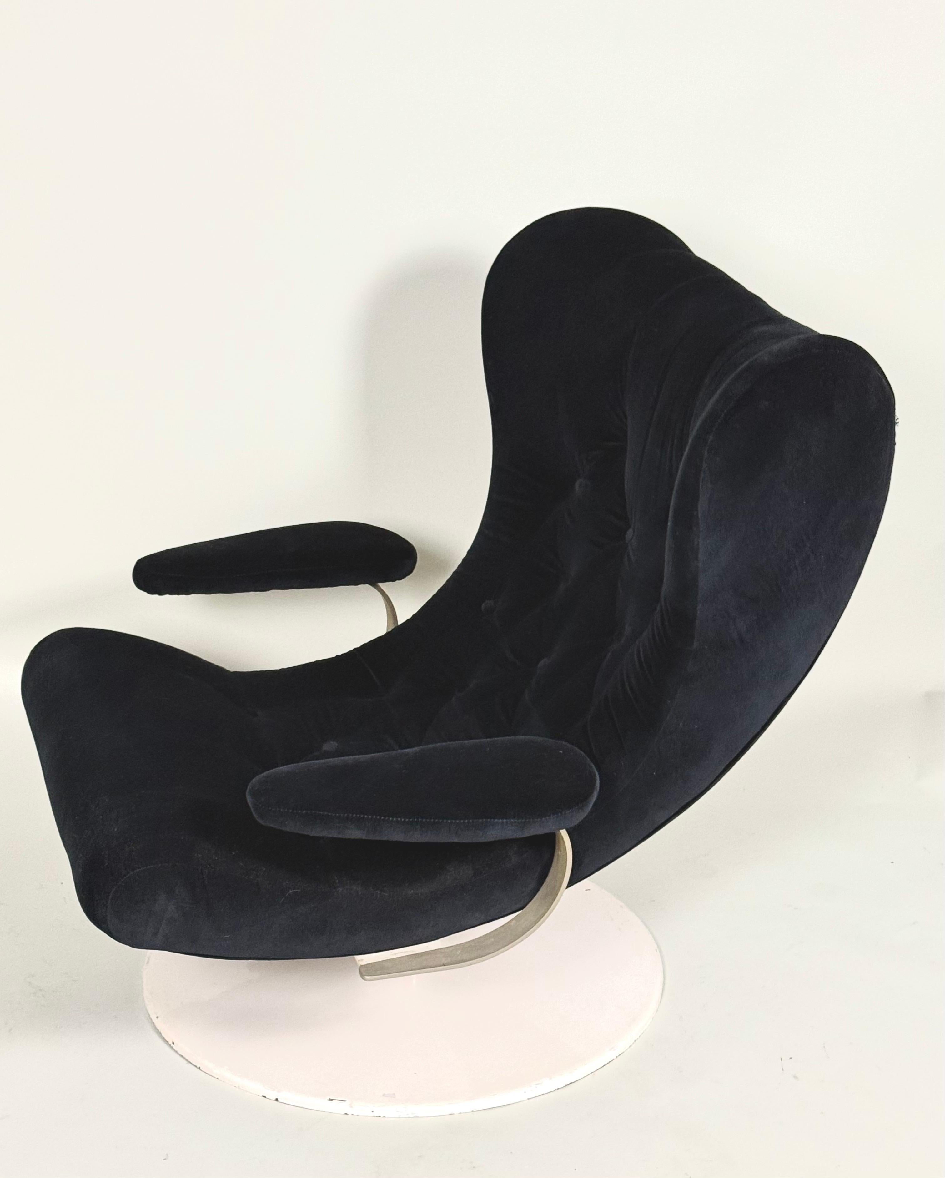 Enamel 2 Rare Prototype Italian Organic Modern Swivel Lounge Chairs, Joe Colombo, 1970 For Sale