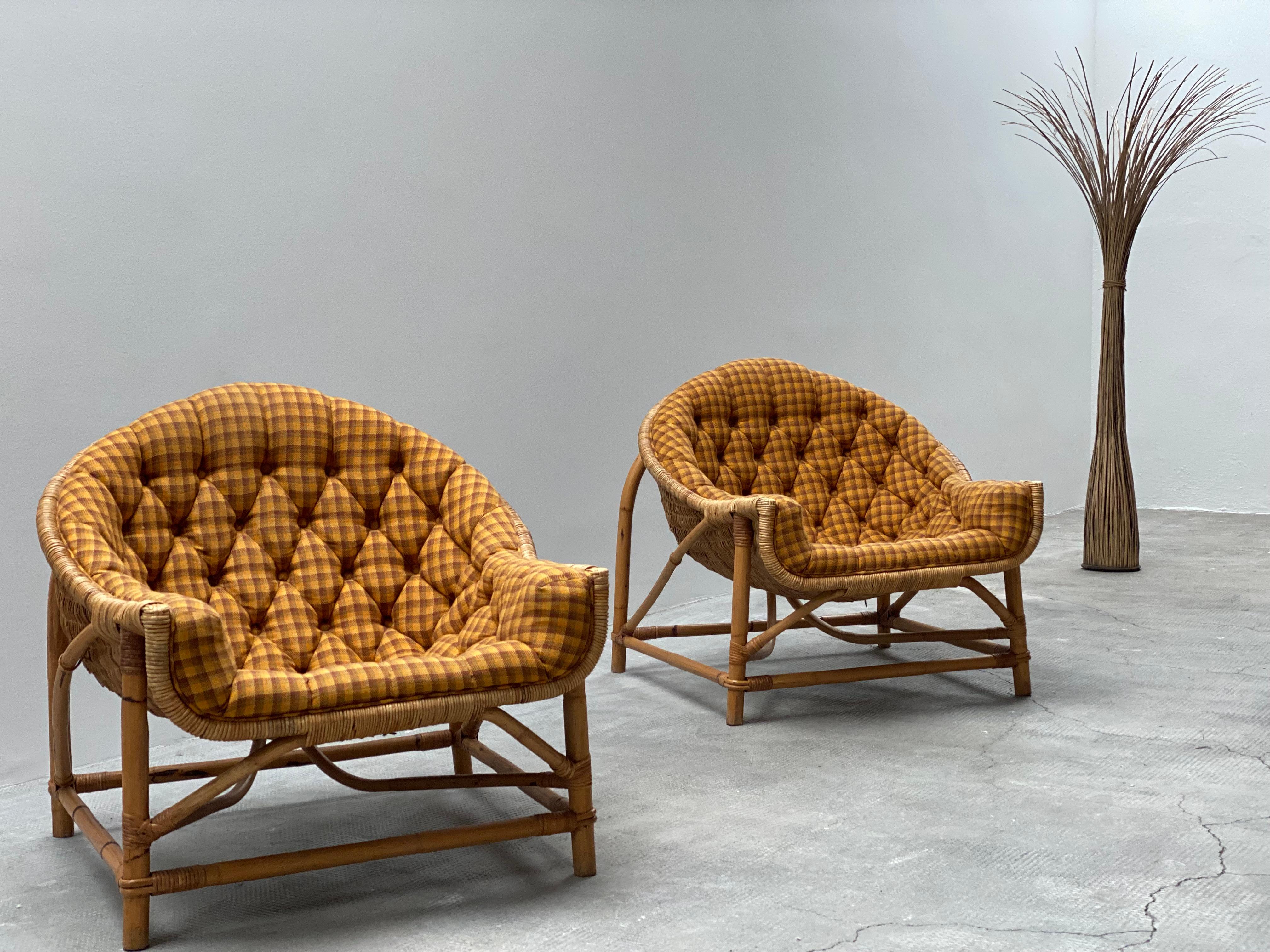 SILLÓN DE MIMBRE RATTÁN CON TABURETE LINA ZERVUDAKI, FRANCIA Años 50 en venta 10