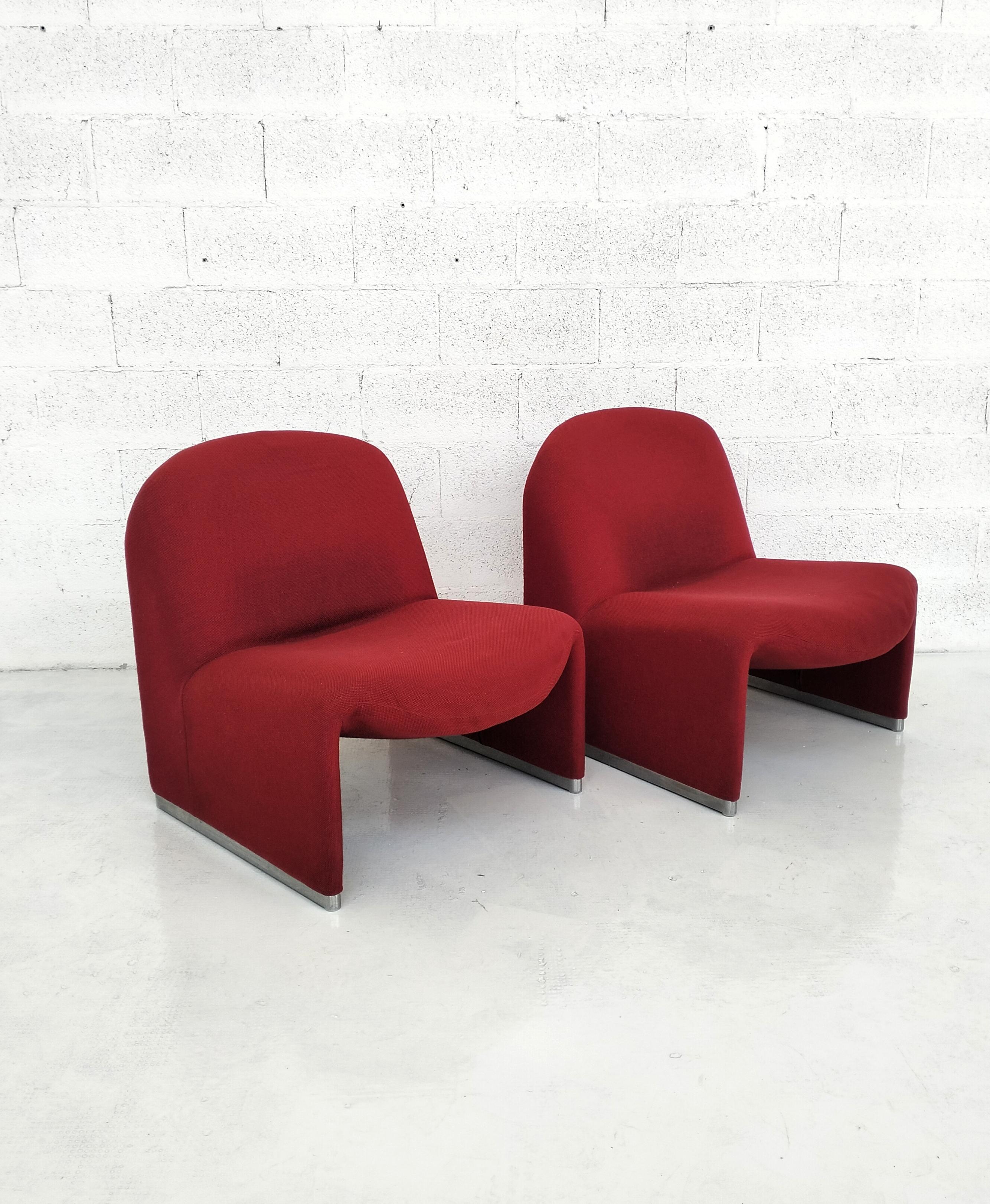 Fin du 20e siècle 2 chaises Alky rouges de Giancarlo Piretti a pour Anonima Castelli années 70