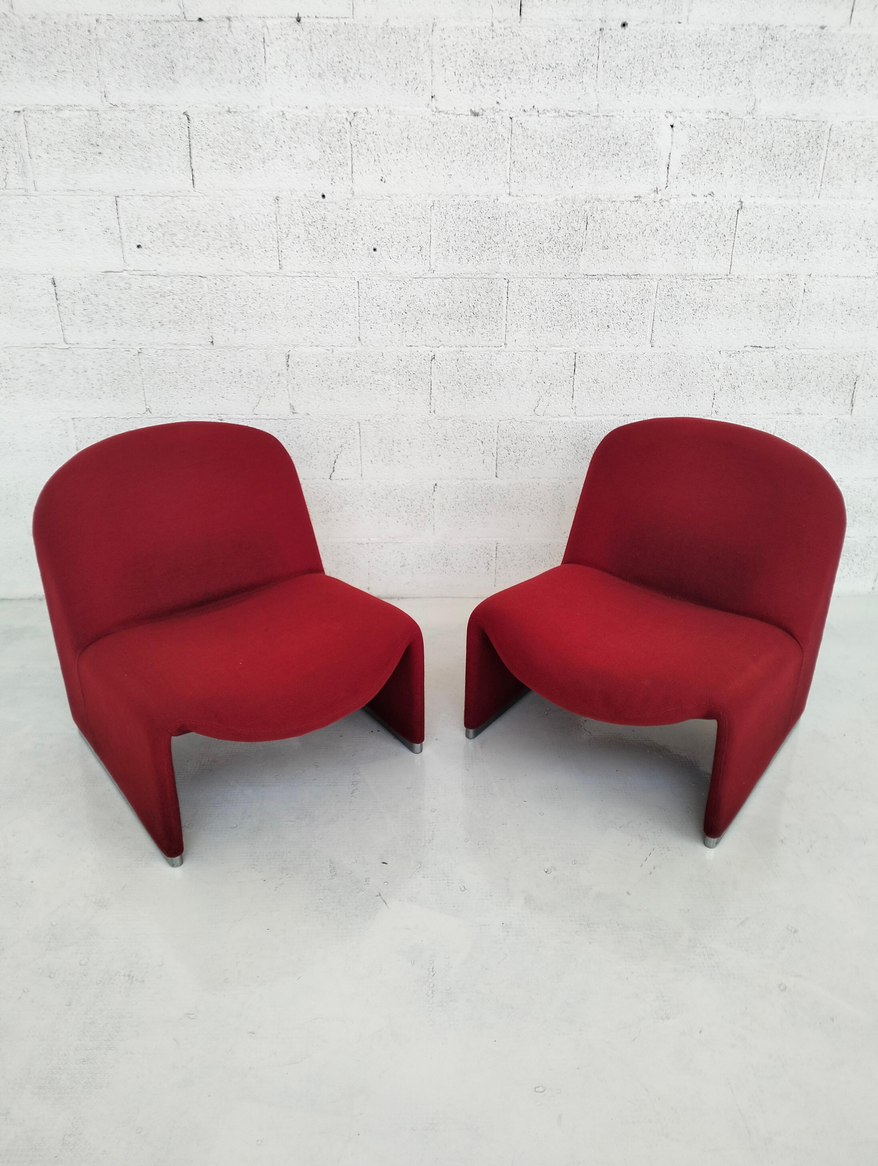 2 red Alky chairs by Giancarlo Piretti a for Anonima Castelli  70s  2