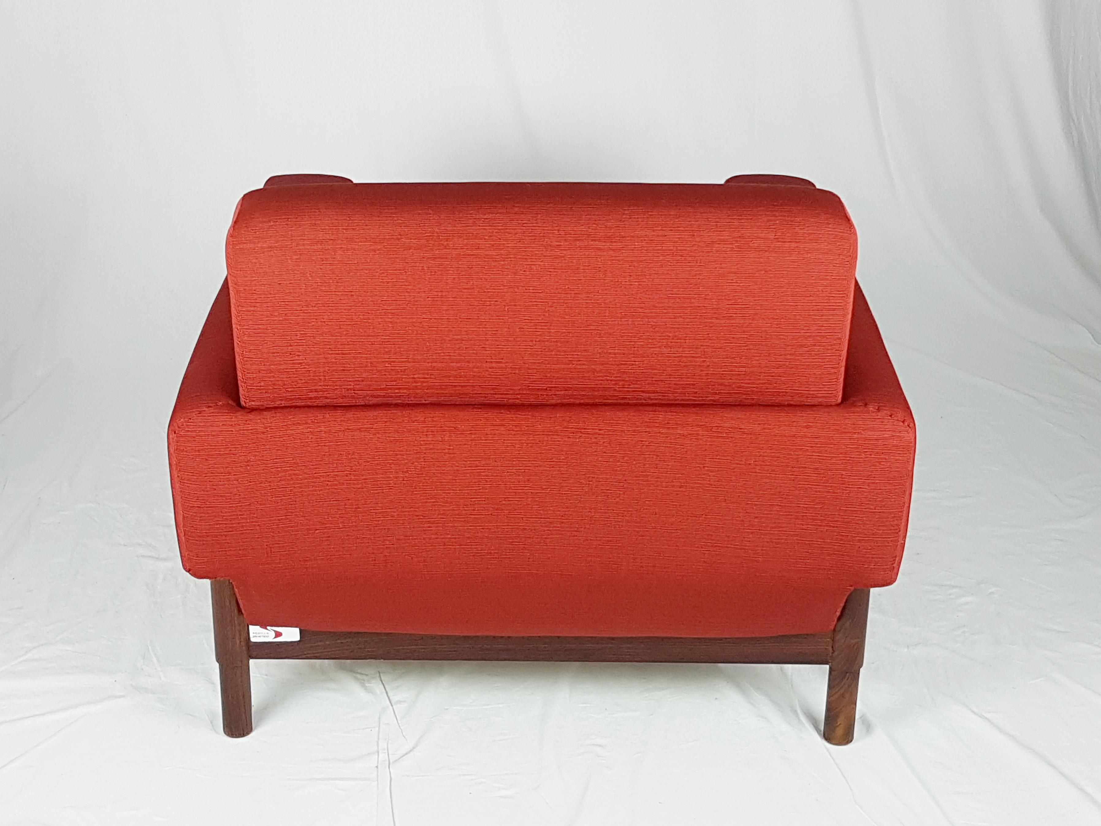 Pair of Wood & Brick Red Fabric 1960 Armchair by S. Saporiti for F.Lli Saporiti For Sale 6