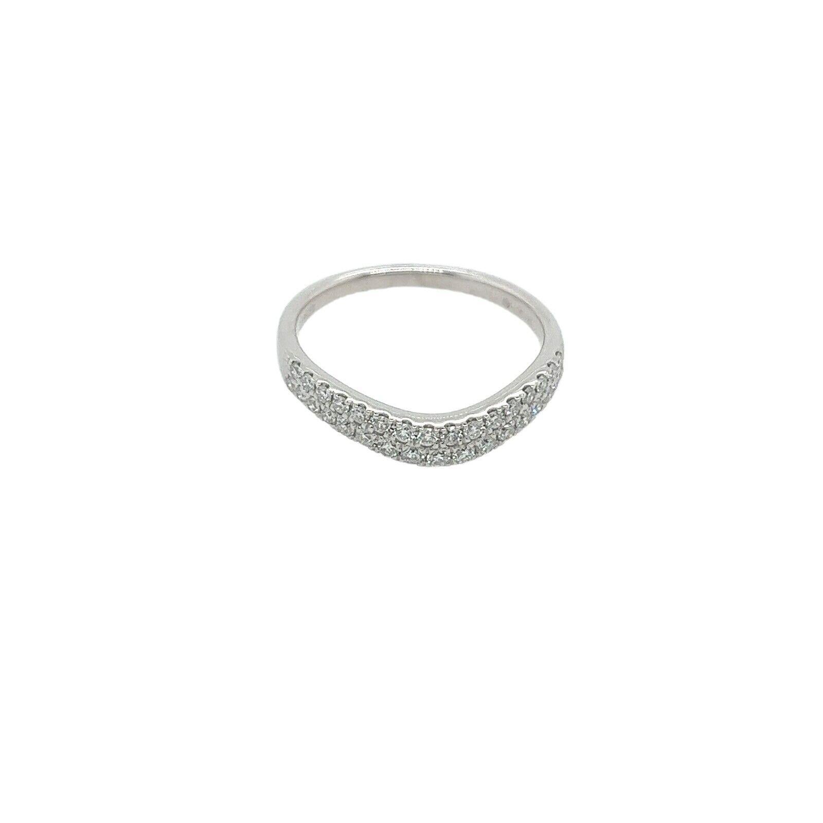 Round Cut 2-Row Curved Diamond Ring Set with 0.34ct Round Diamonds in 9ct White Gold For Sale