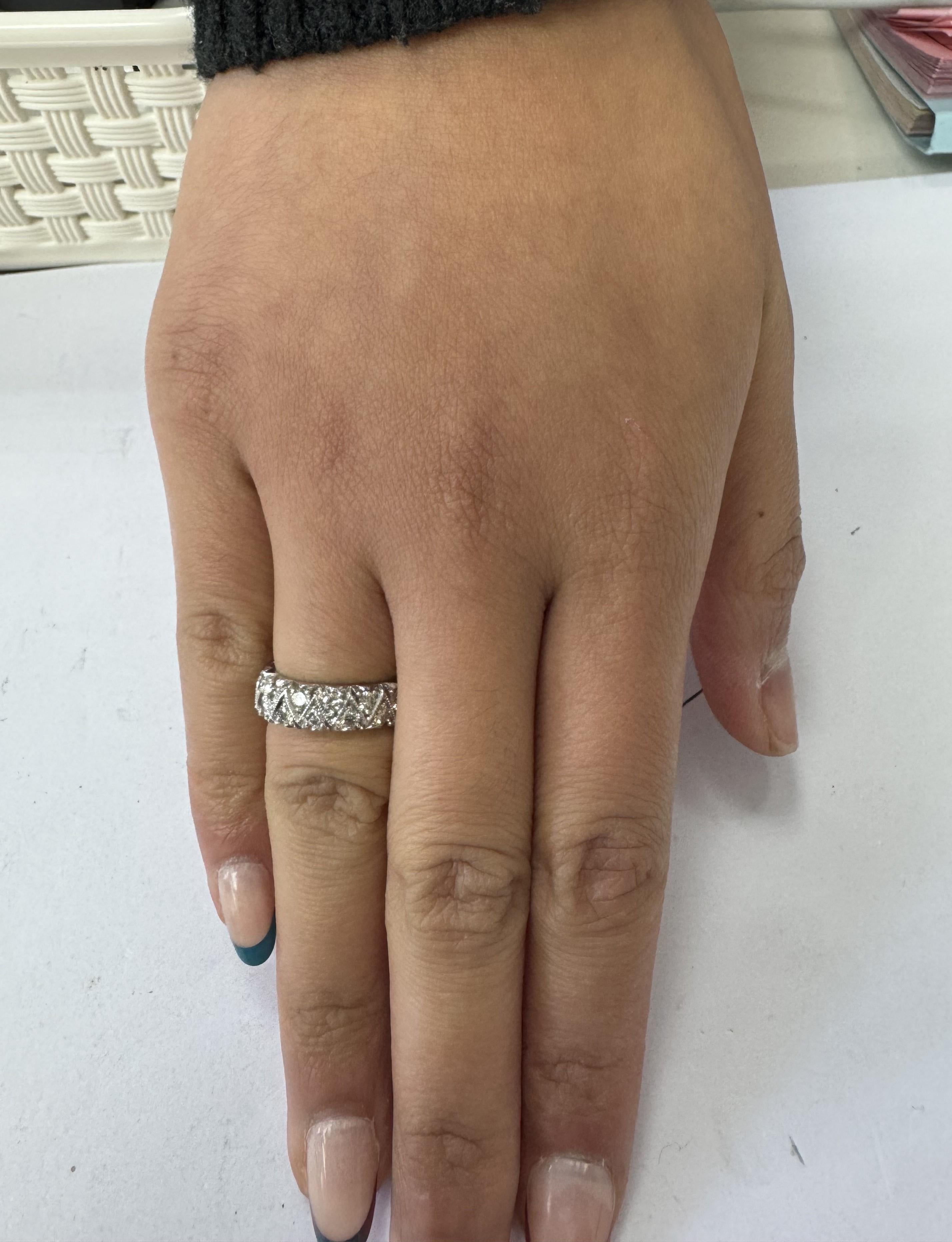 Bague d'éternité à 2 rangées de diamants empilés 1,50 carat au total Pour femmes en vente