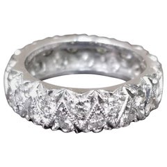 2-reihiger gestaffelter Diamant-Eternity-Ring 1,50 Karat Gesamtgewicht