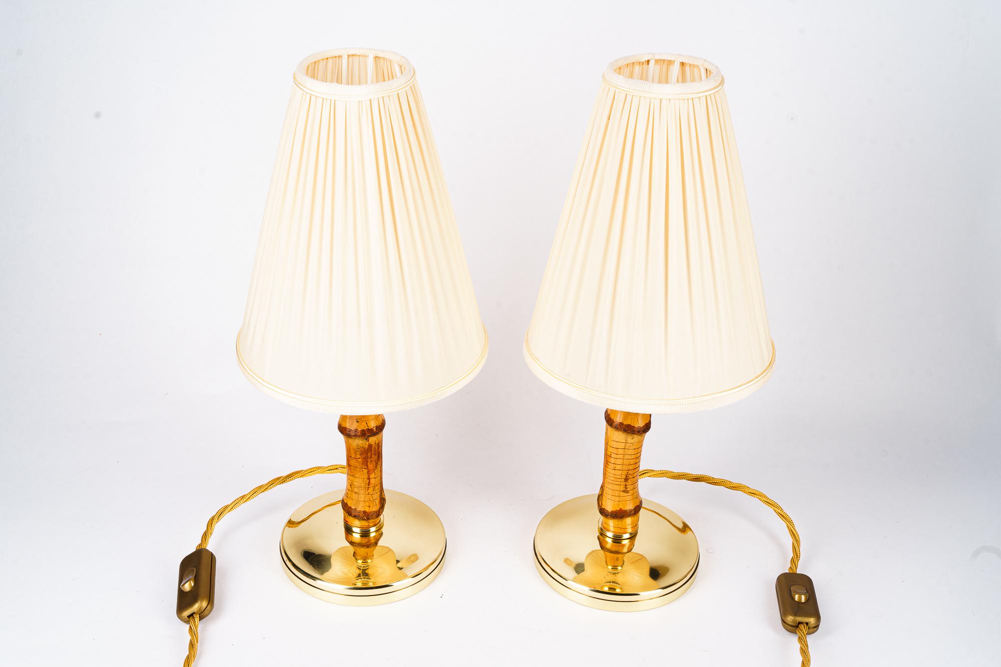 2 Rupert Nikoll Bambus-Tischlampen mit Stoffschirmen Österreich um 1950 (Moderne der Mitte des Jahrhunderts) im Angebot