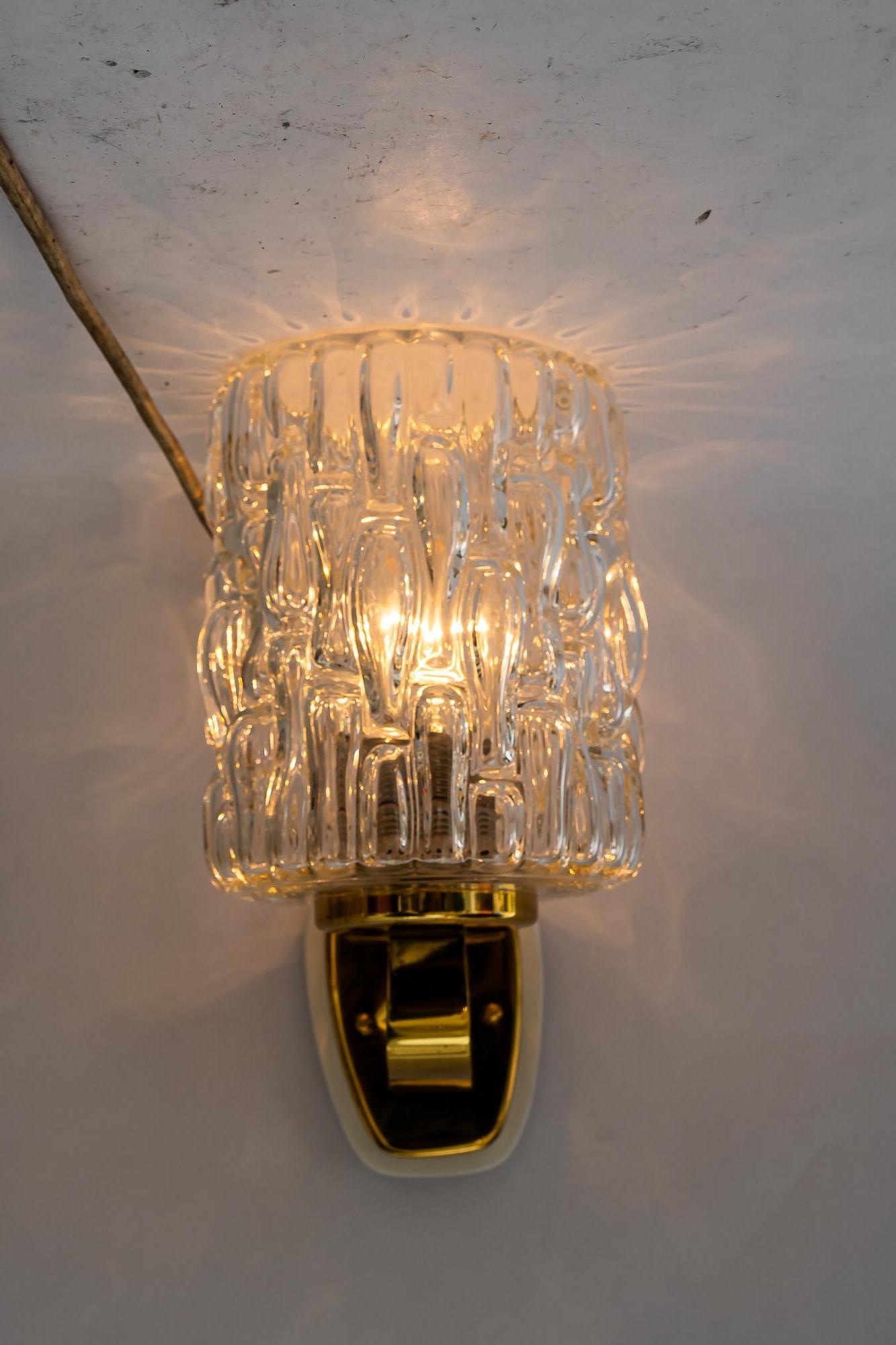 2 lampade da parete Rupert Nikoll con struttura in vetro di Vienna degli anni '50 circa in vendita 5