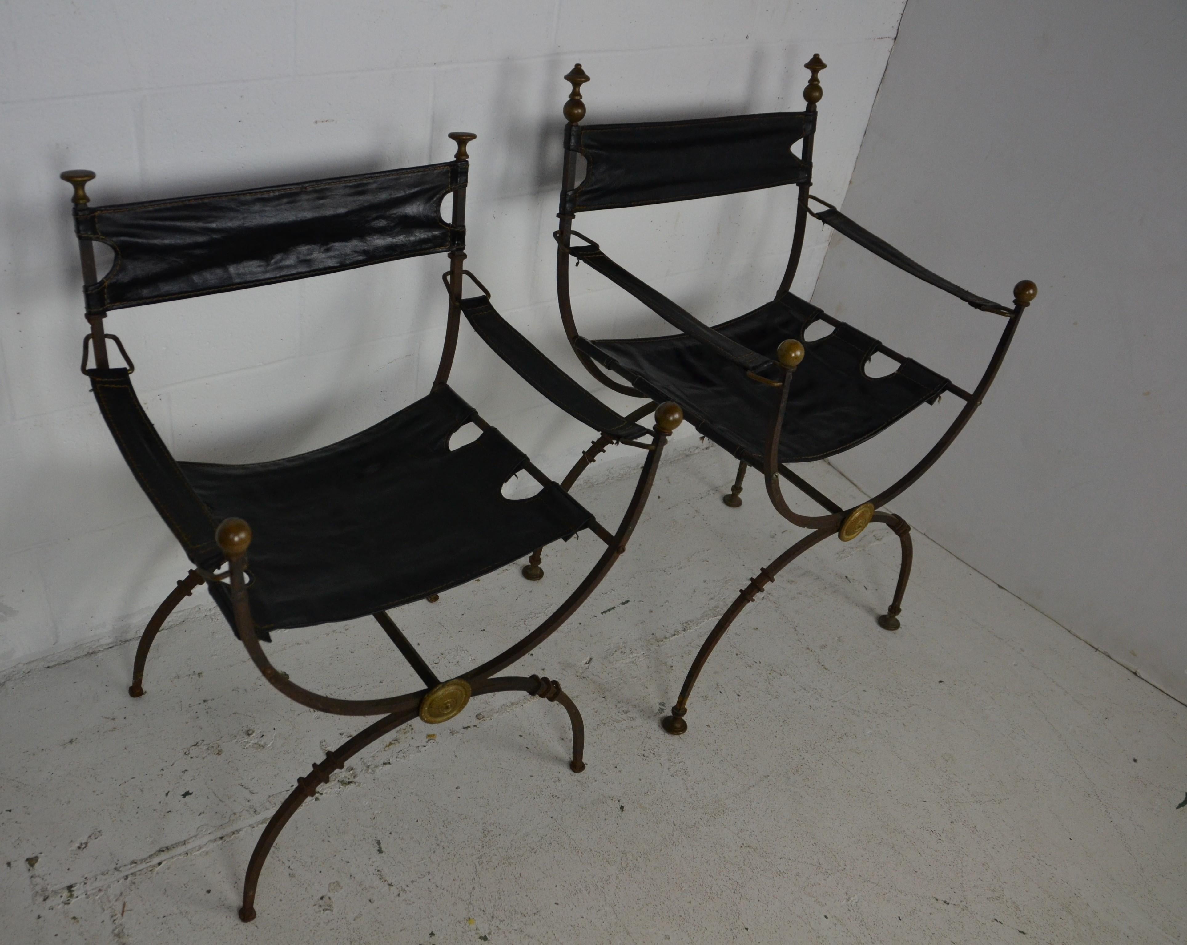 2 Savonarola Iron and Brass Chairs In Good Condition In Pomona, CA