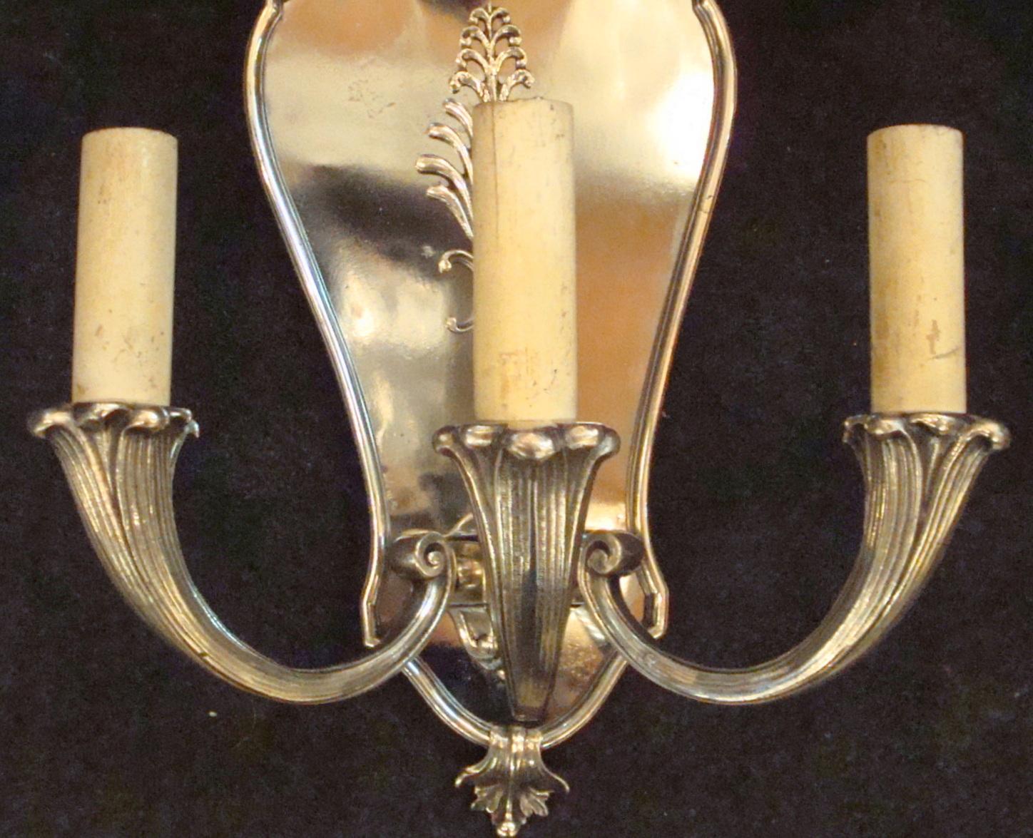 2 Sconces in silver-plated bronze,  French, 1920, Style: Art Deco In Good Condition For Sale In Ciudad Autónoma Buenos Aires, C