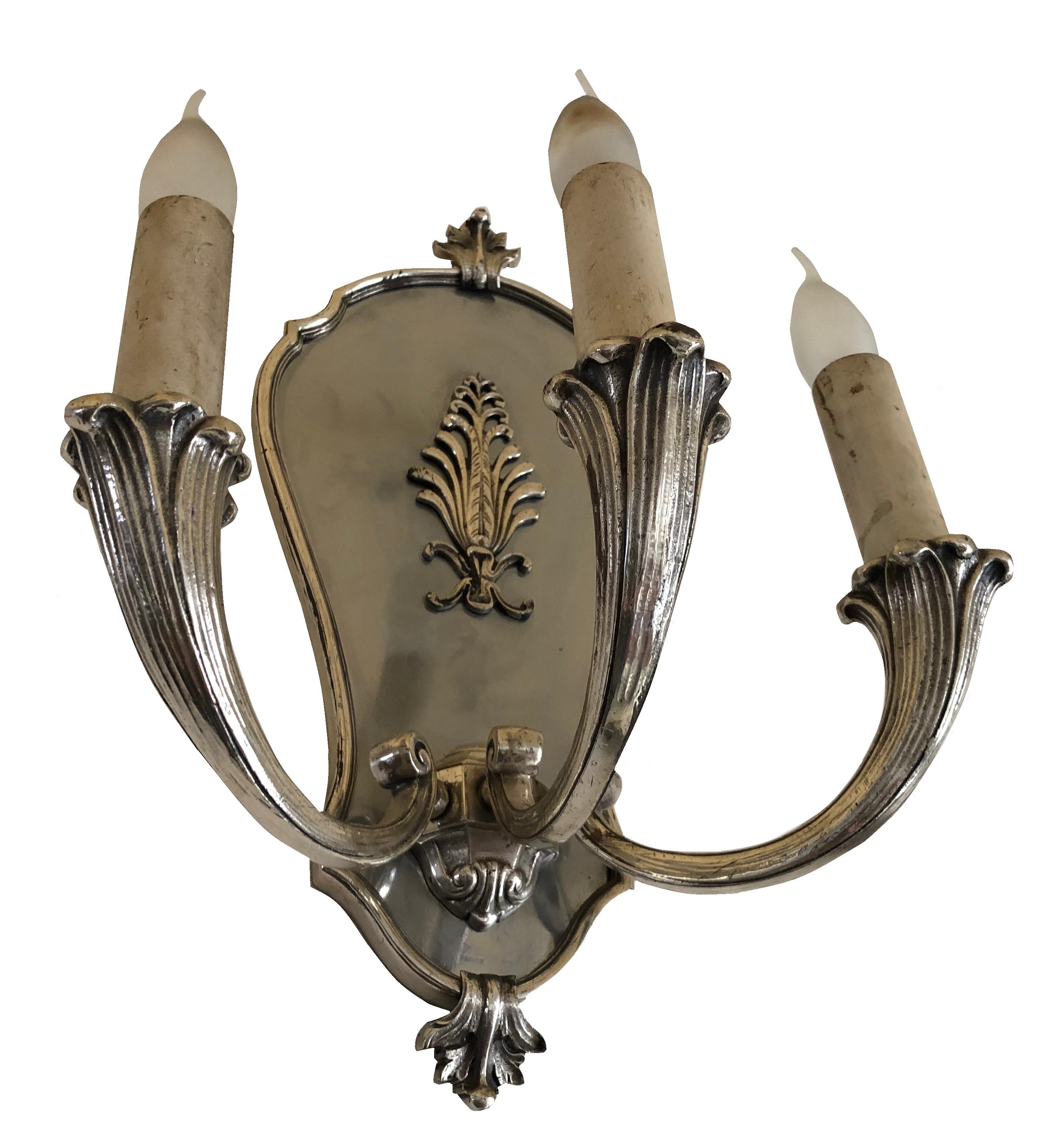 2 Sconces in silver-plated bronze,  French, 1920, Style: Art Deco For Sale 1