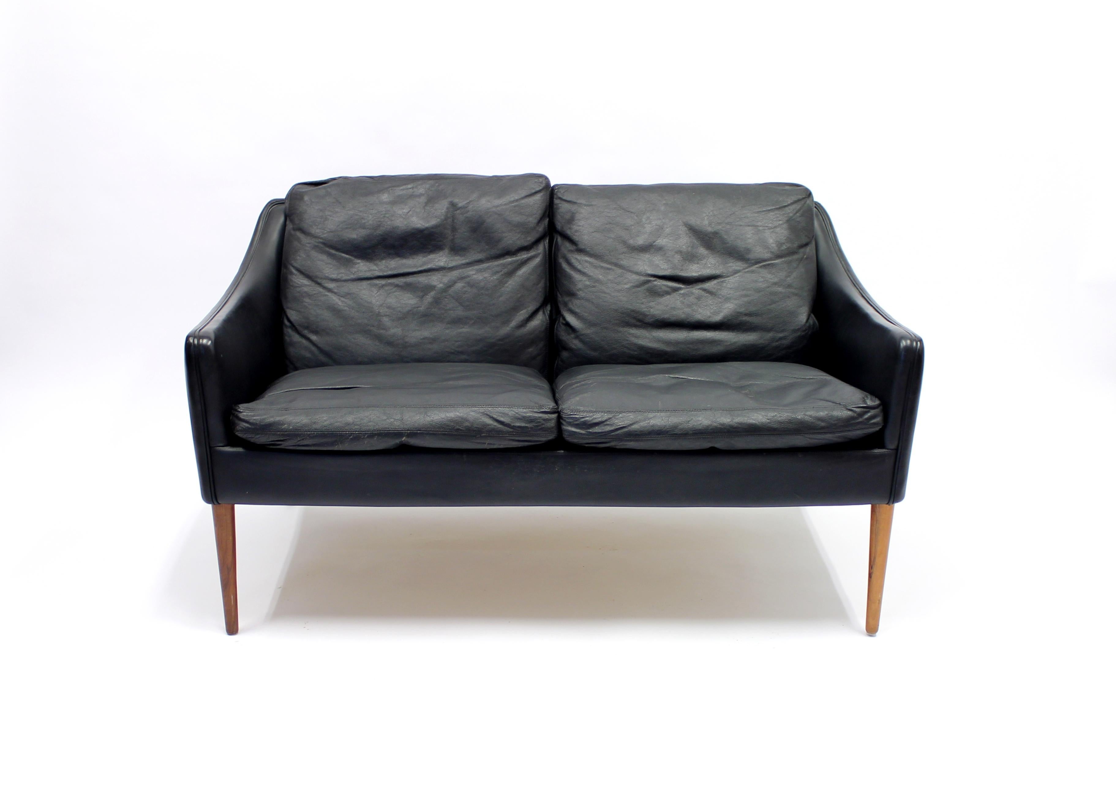 Scandinavian Modern 2-Seat Leather and Rosewood Sofa by Hans Olsen for CS Møbelfabrik, 1960s