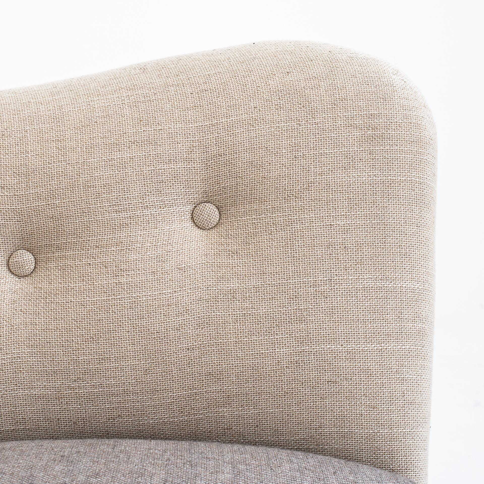 Scandinavian Modern 2-Seat Sofa by Finn Juhl