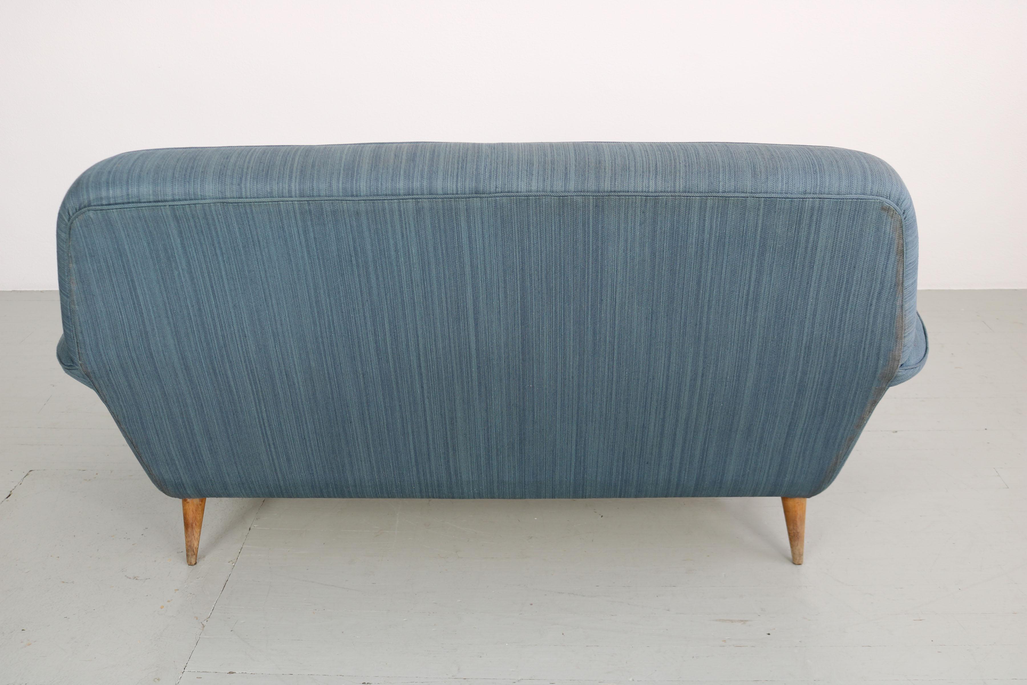 2-Sitz-Sofa Modell „830“, Design Gianfranco Frattini, Cassina, 1950er Jahre im Angebot 8
