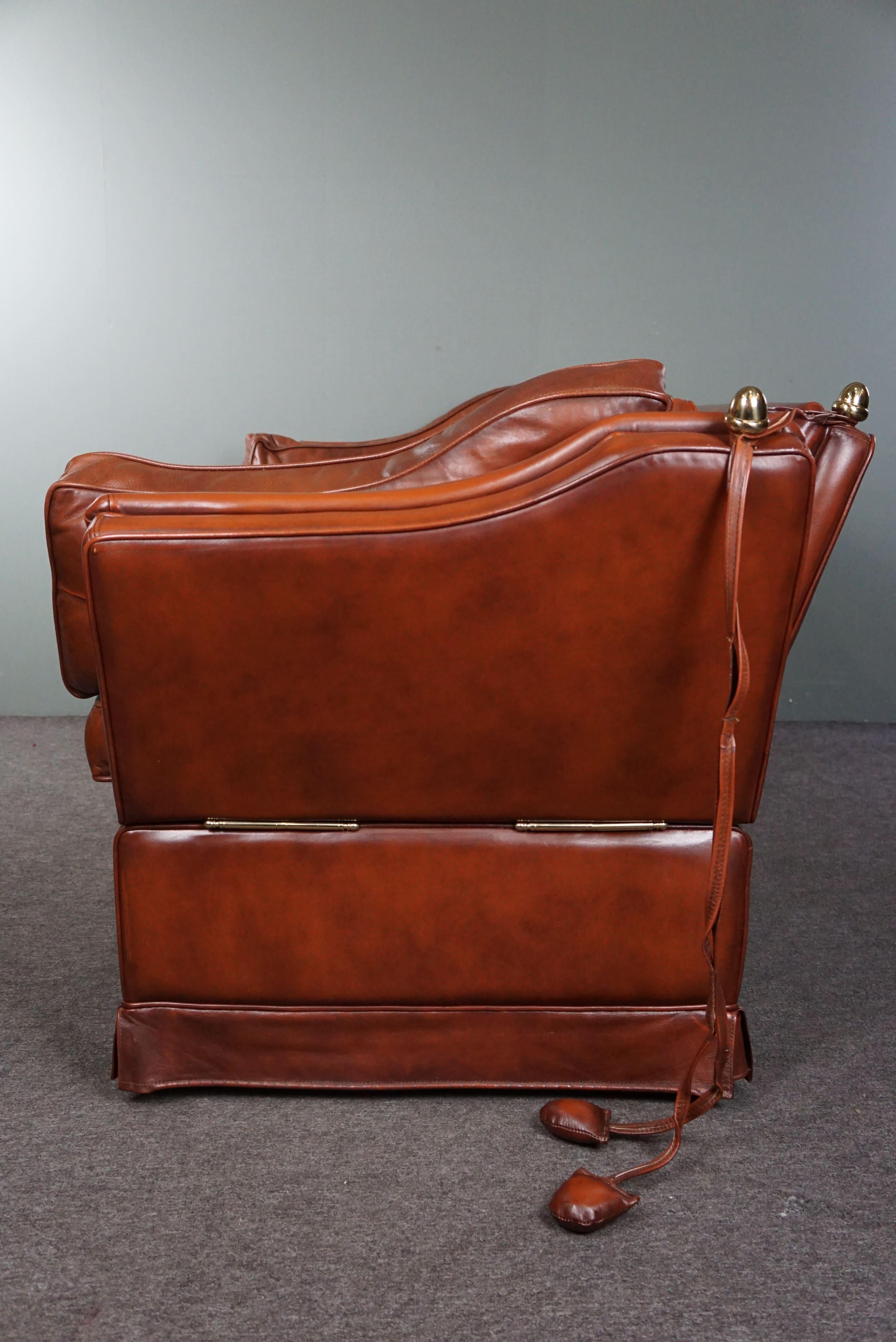 Late 20th Century 2-seater castle bench made of high-quality cognac-colored cowhide leather For Sale