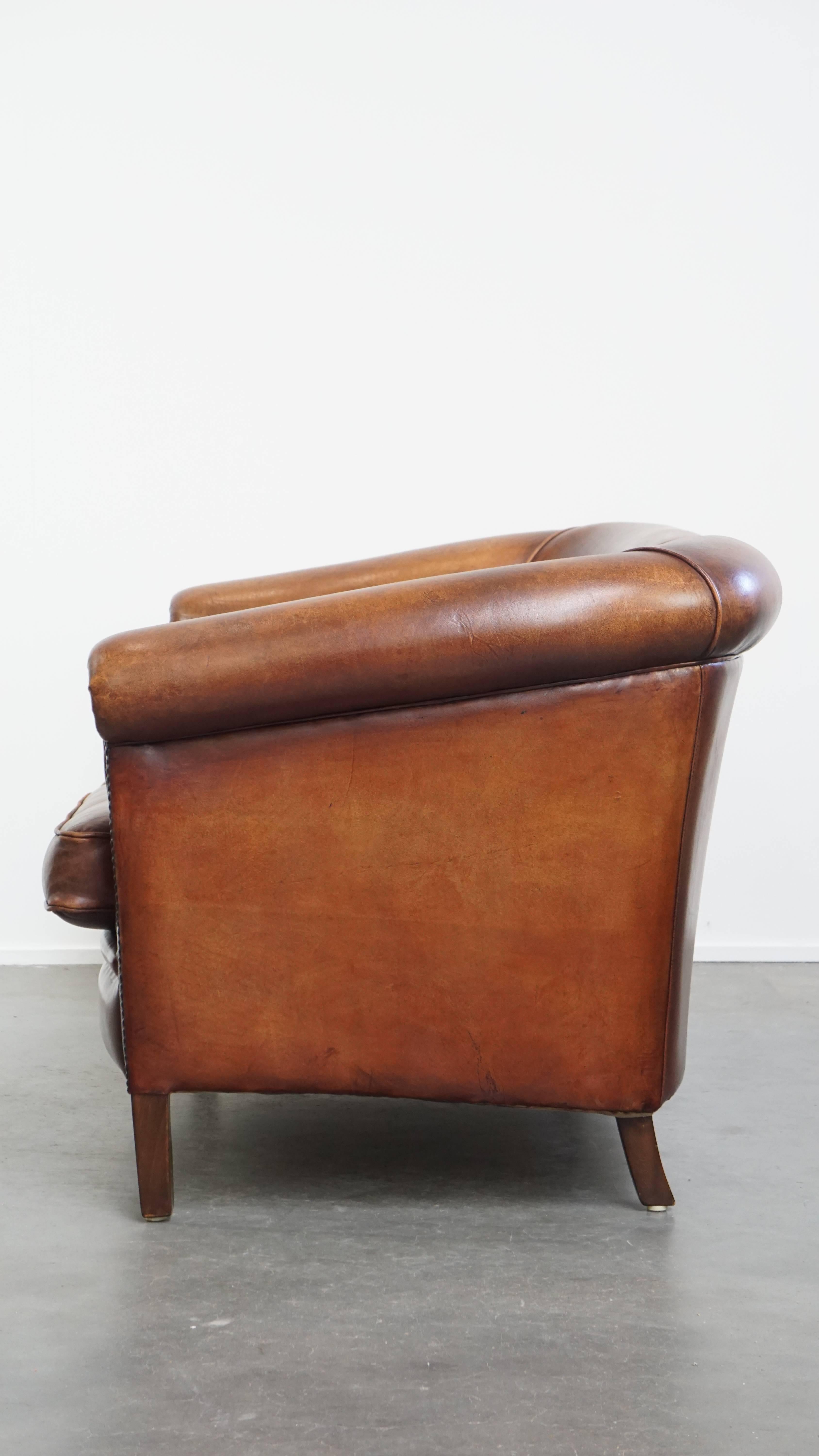 2-Sitzer-Clubsofa aus Schafsleder (Handgefertigt) im Angebot