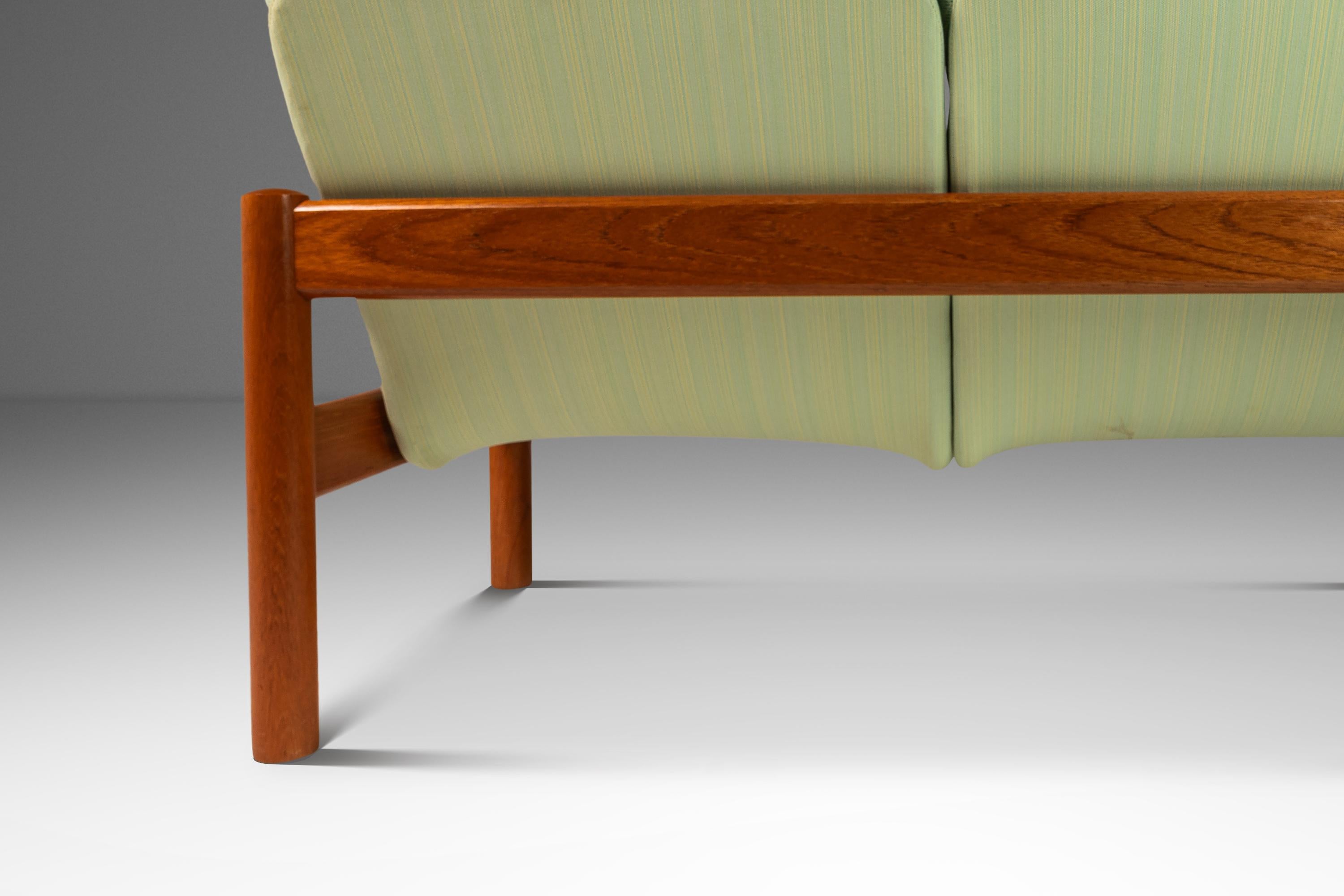 Causeuse 2 places en teck massif et tissu original, Domino Møbler, Danemark, 1970 en vente 1