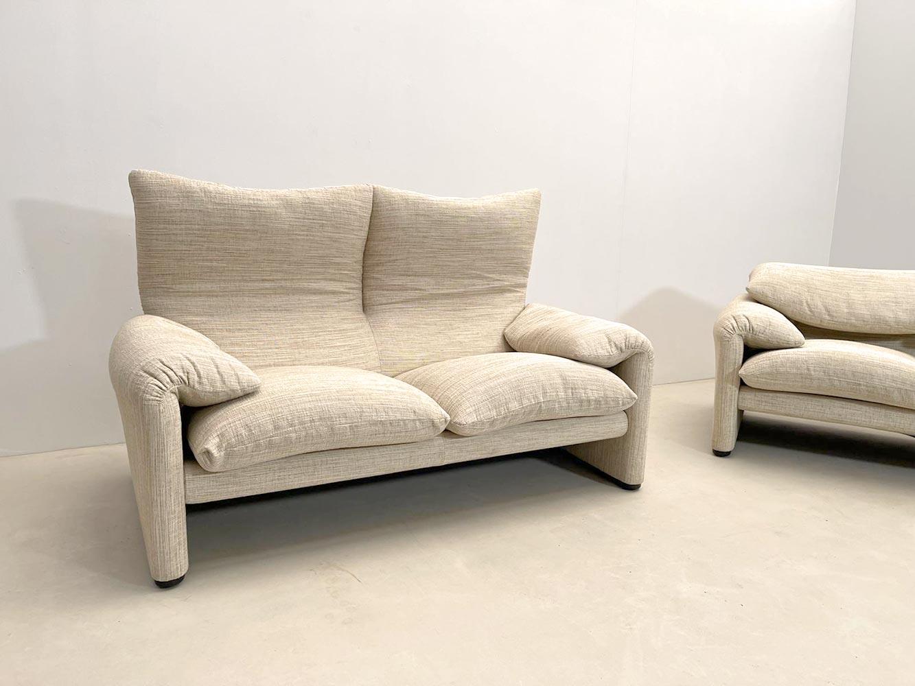 Fabric 2-Seater Maralunga Sofa by Vico Magistretti for Cassina