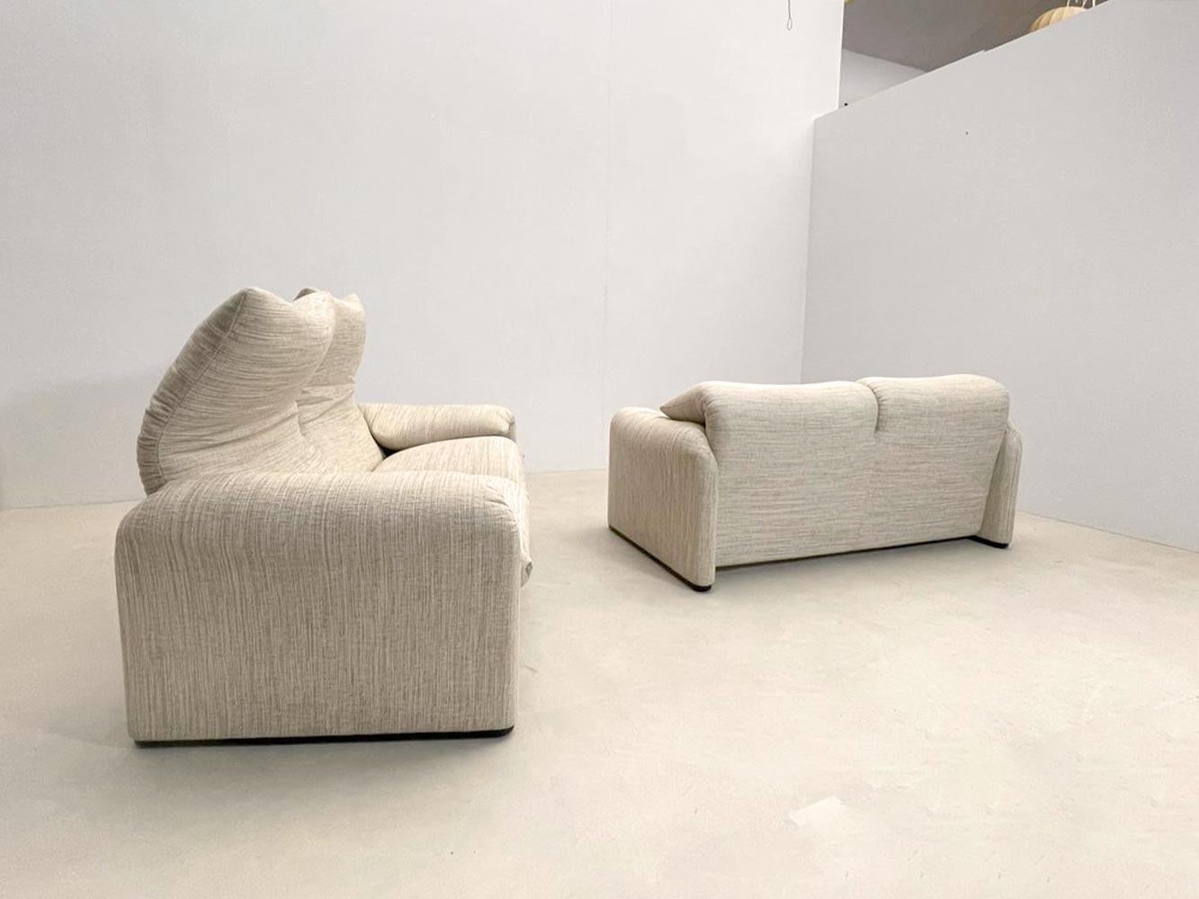 2-Seater Maralunga Sofa by Vico Magistretti for Cassina 2