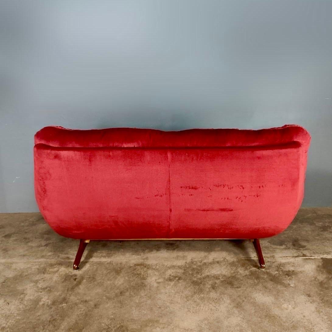 2 Sitzer Rosa Rot Samt Ei Sofa Mid Century Vintage Retro MCM (Unbekannt)