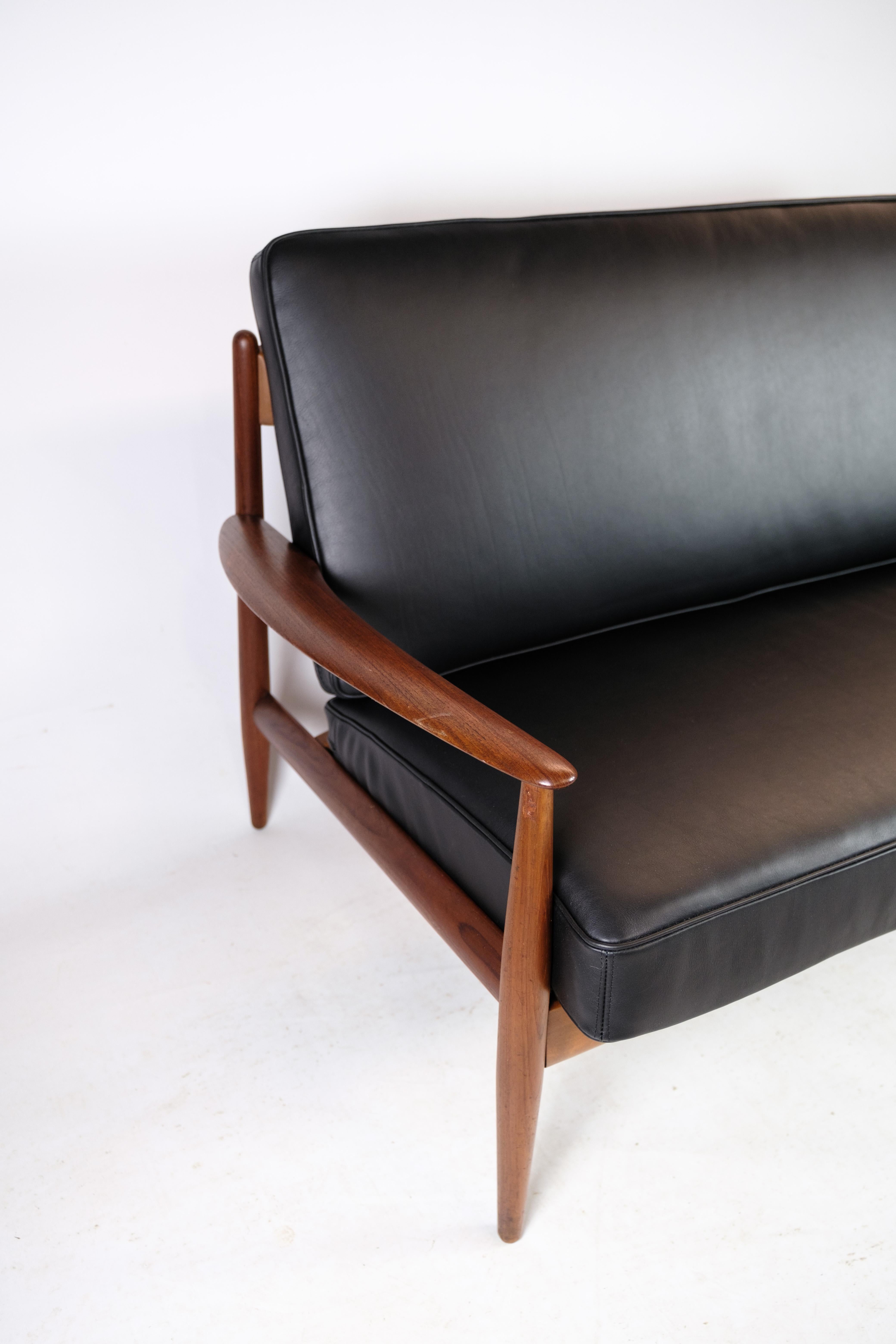 2 Seater Sofa Model 118 Made With a Teak Frame By Grete Jalk From 1960s In Excellent Condition For Sale In Lejre, DK