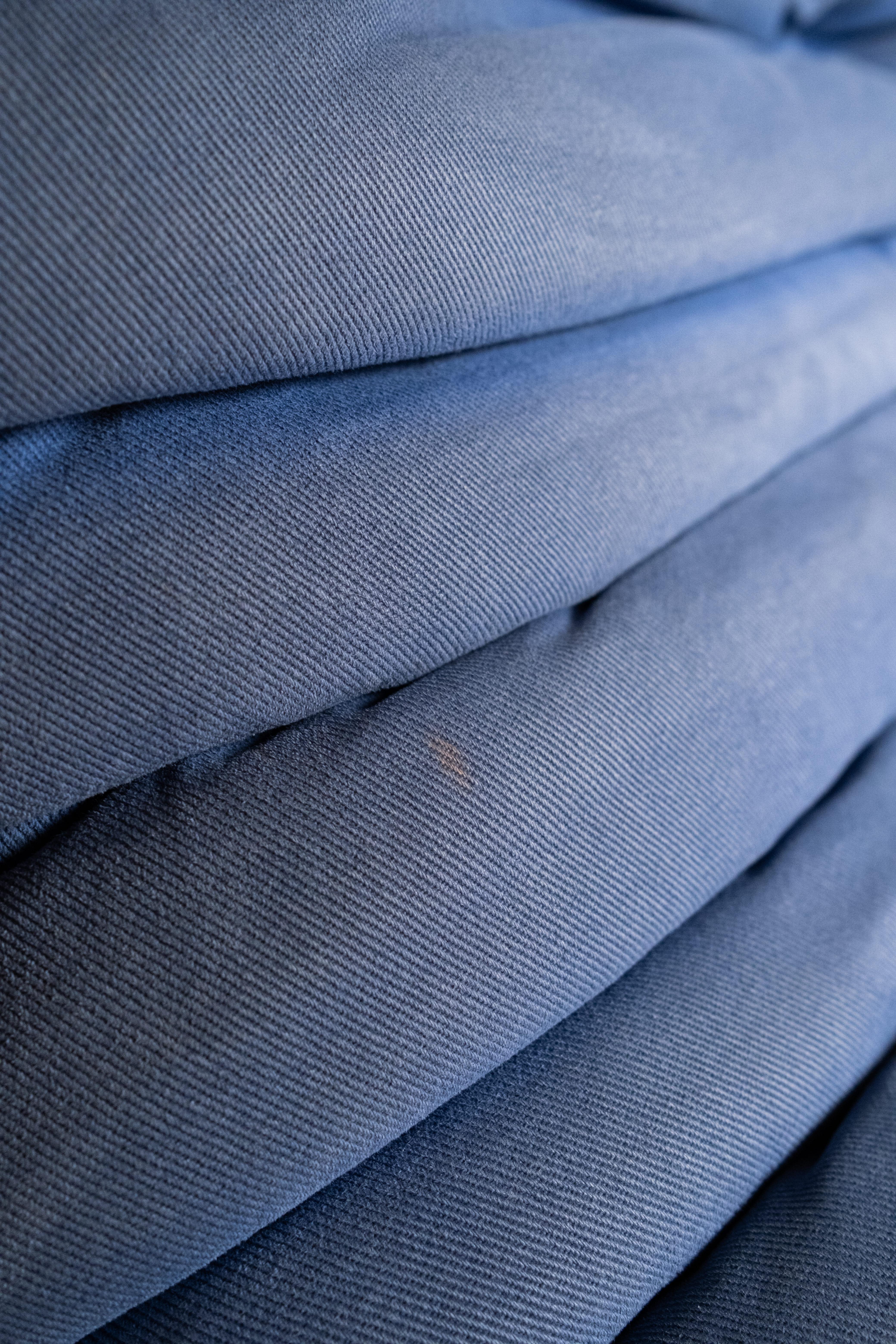 Sofá Togo de 2 plazas, de Michel Ducaroy para Ligne Roset, Francia en venta 6