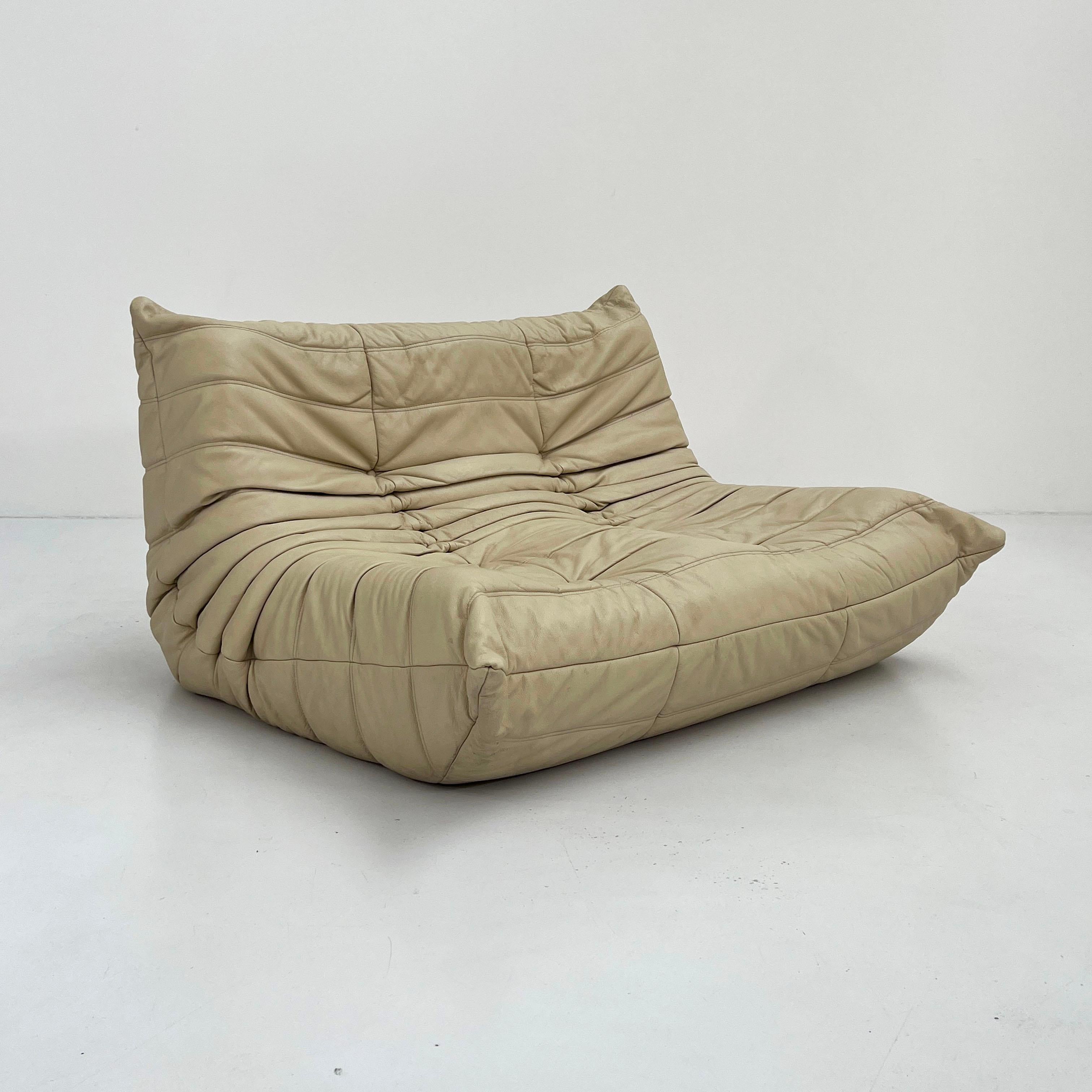 2-Seater Togo Sofa in Cream Leather by Michel Ducaroy for Ligne Roset, 1970s 2
