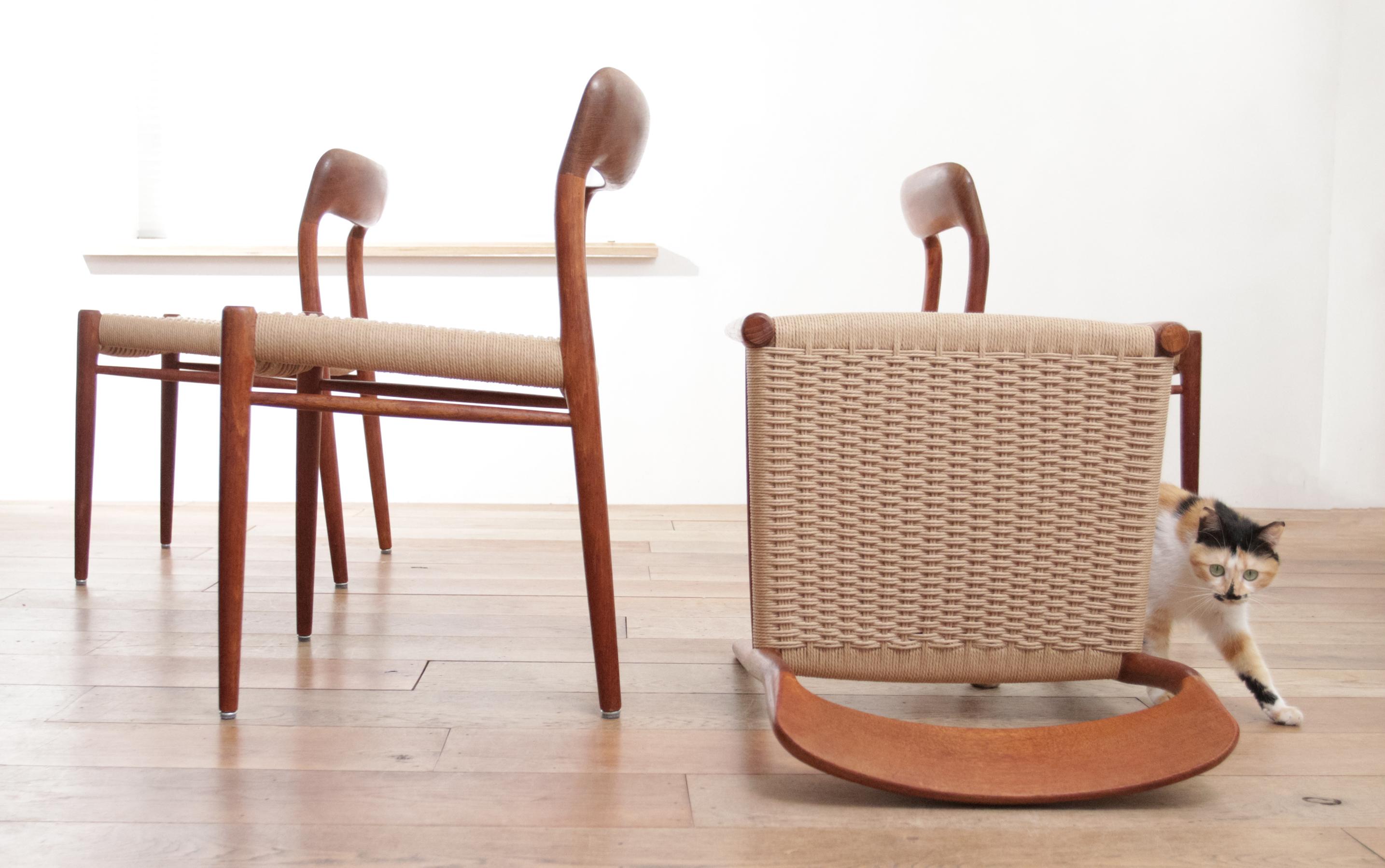 1 ensemble de 4 chaises de salle à manger danoises de design Niels Otto Moller, modèle 75, JL Molller en vente 7