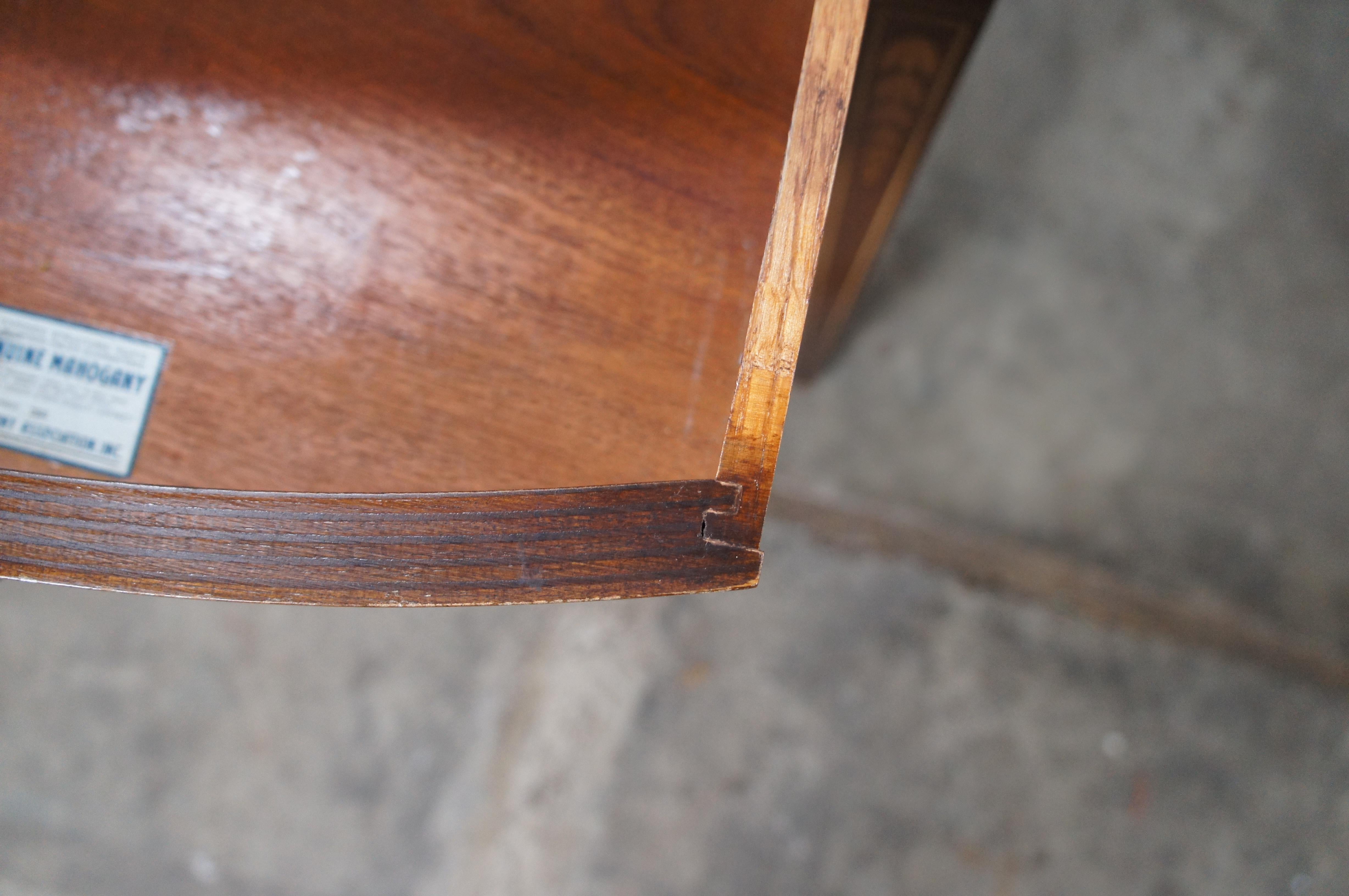 2 Sheraton Federal Style Mahogany Fruitwood Inlay Pembroke Drop Leaf Side Tables (tables d'appoint à abattant) en vente 1