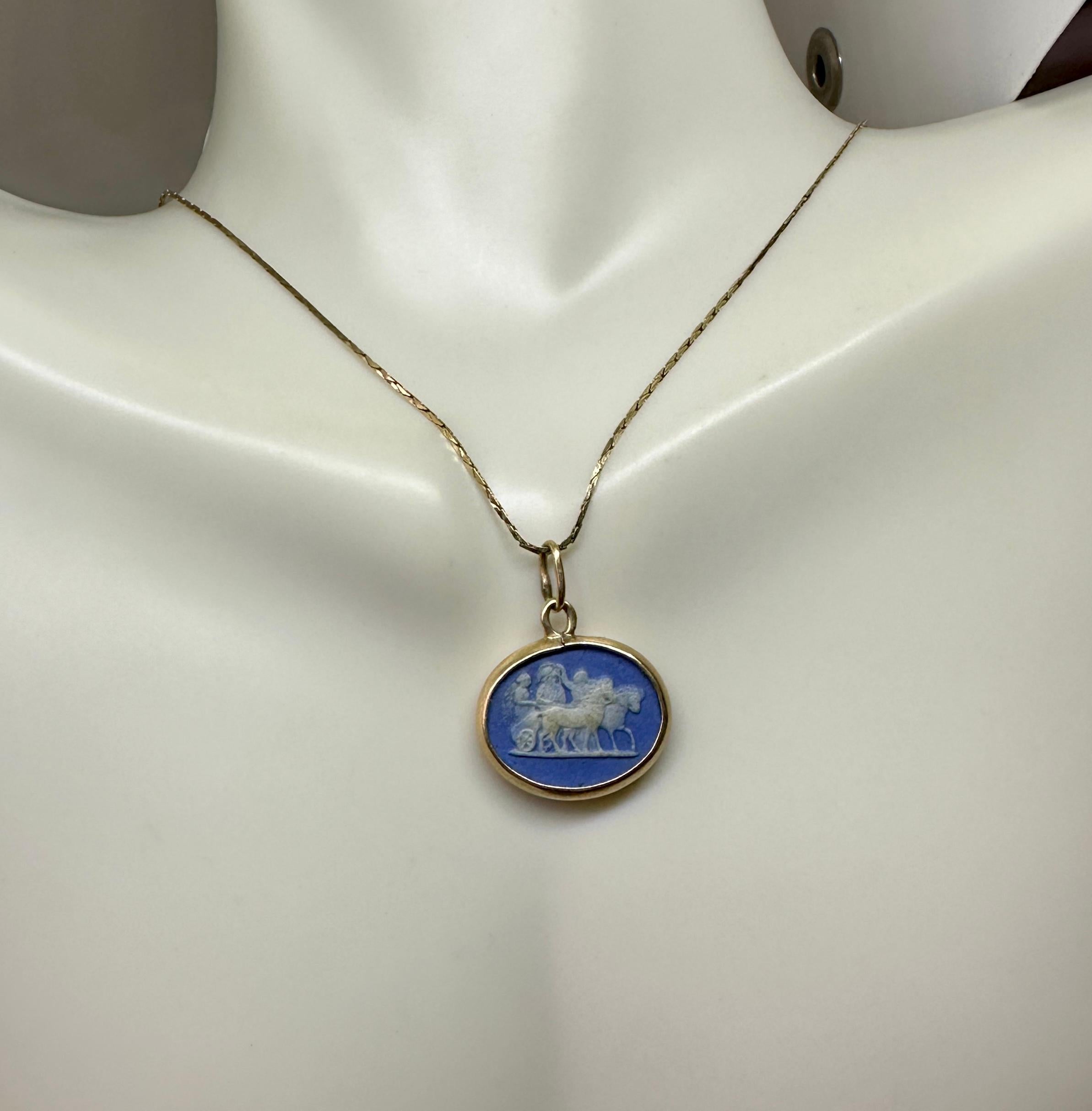 2 Sided God on Chariot and Running Deer Blue Cameo Pendant Necklace Gold Antique For Sale 2