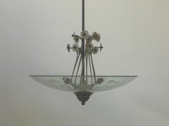 Lustre à 2 prises avec ornements floraux sur l'abat-jour en verre, années 1940, Italie