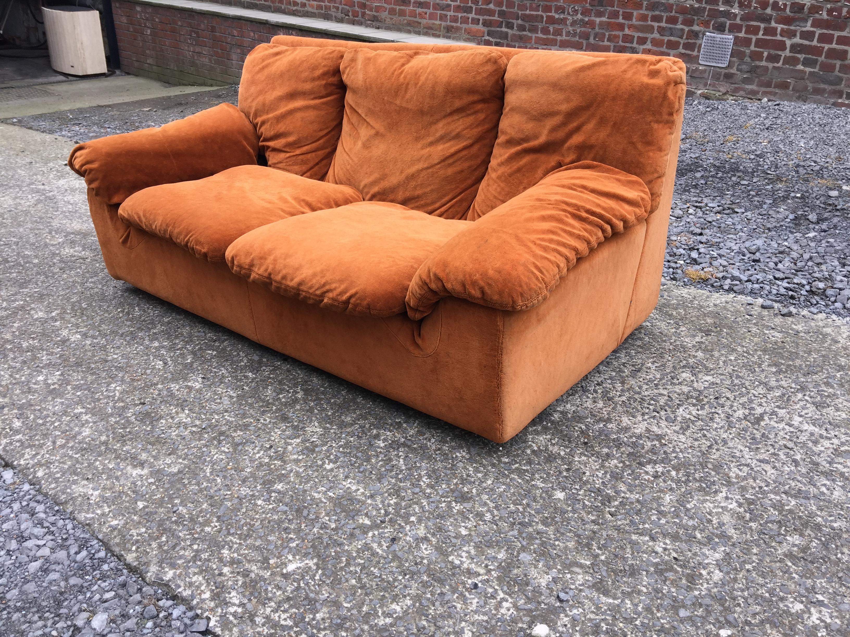 Velvet 2 Sofas by Ammannati and Vitelli, Italian Design, circa 1970 For Sale