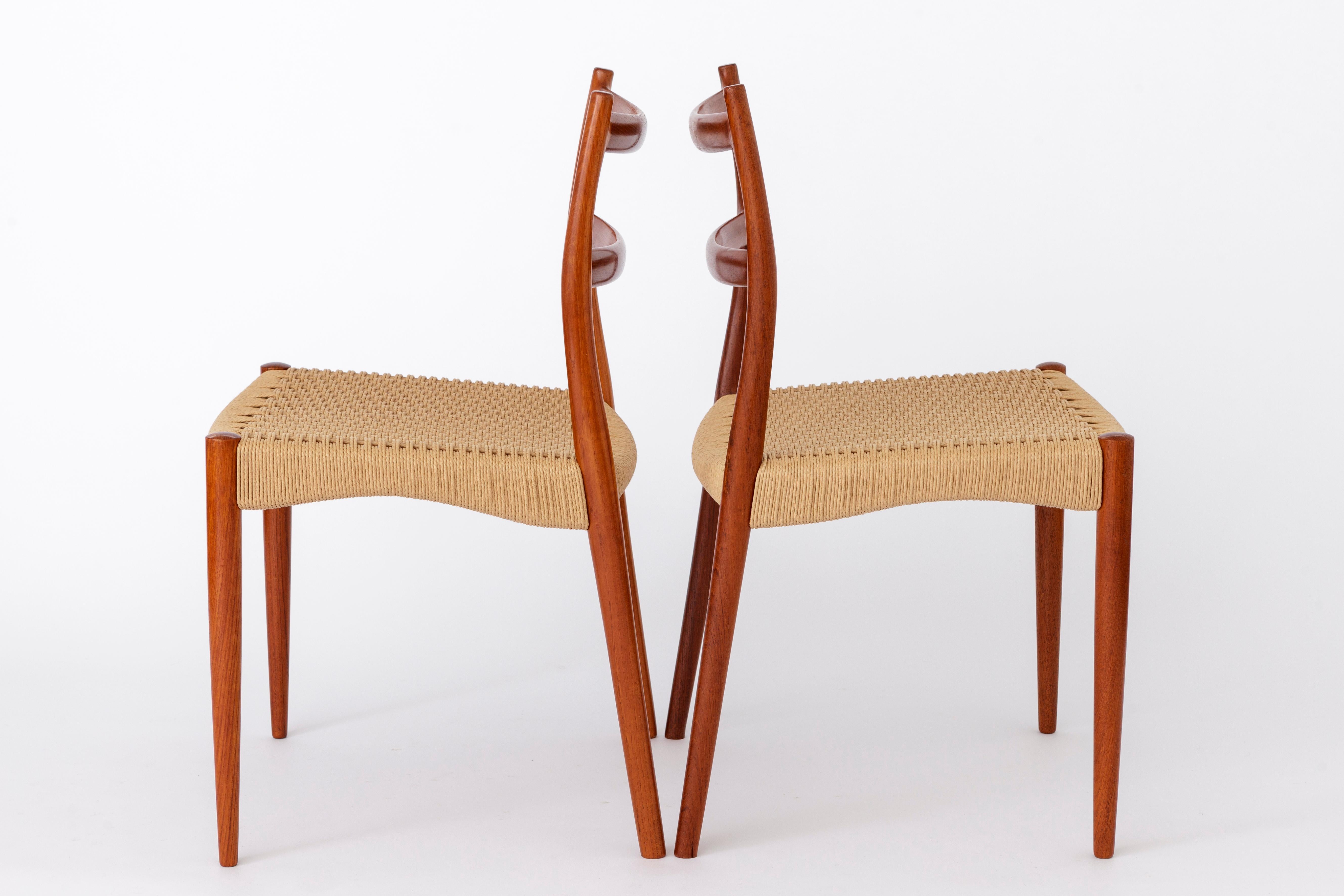 Mid-Century Modern 2 Søren Ladefoged chairs, teak, 1960s, papercord seat, dining chairs, set of 2 For Sale