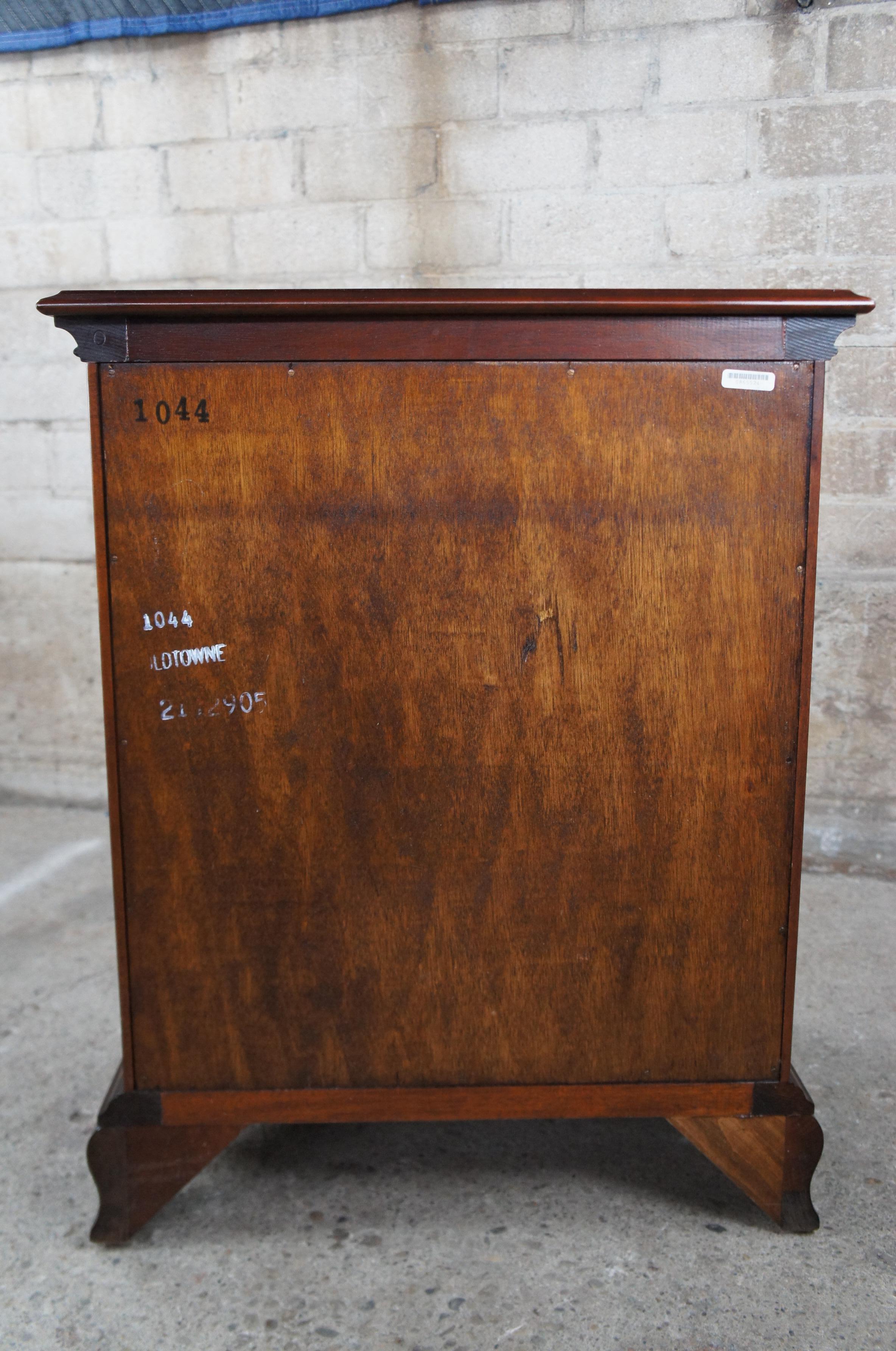 2 Statton Old Towne Cherry Chippendale Georgian Nighstands Chests Dressers 5