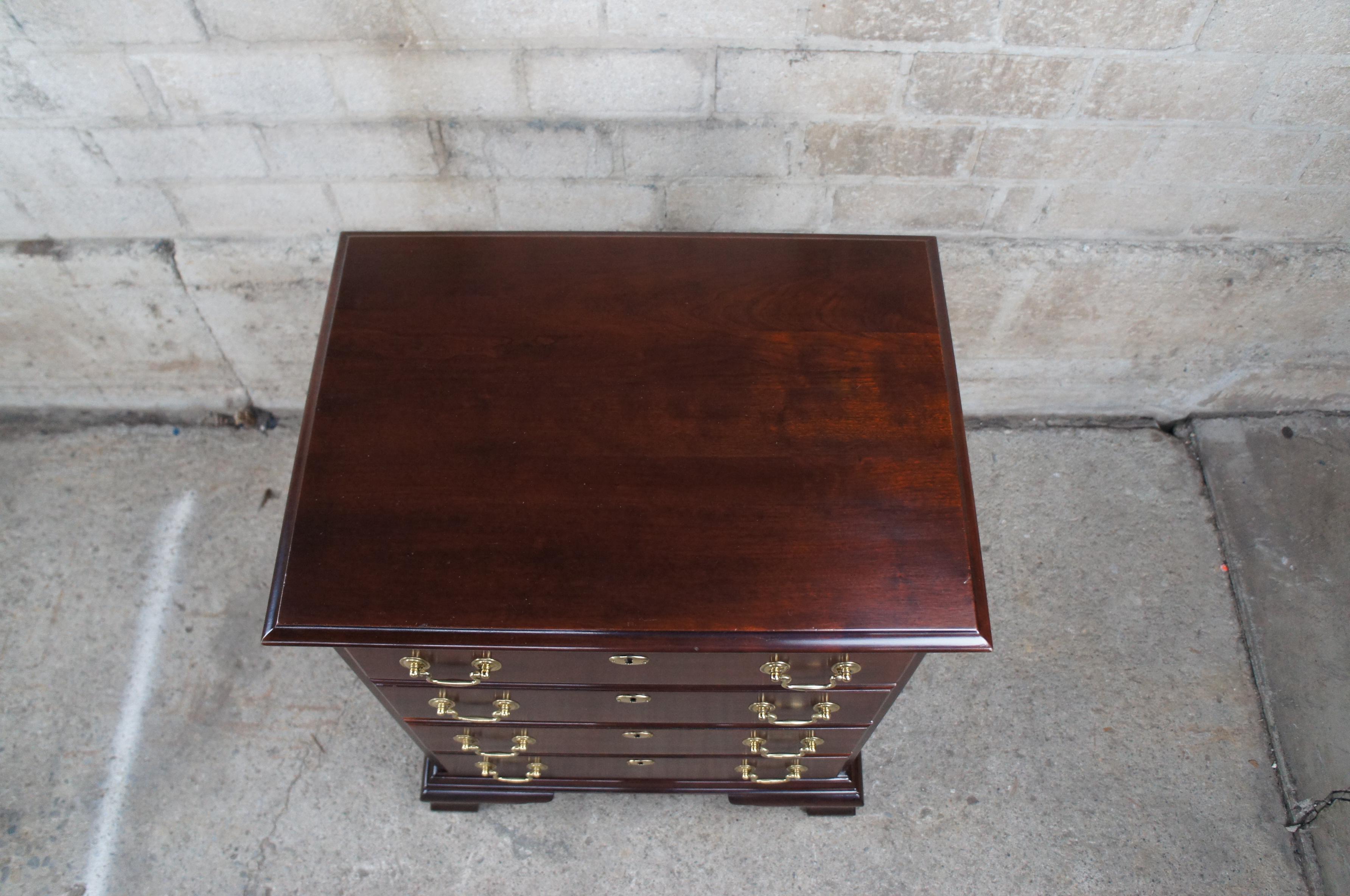 20th Century 2 Statton Old Towne Cherry Chippendale Georgian Nighstands Chests Dressers