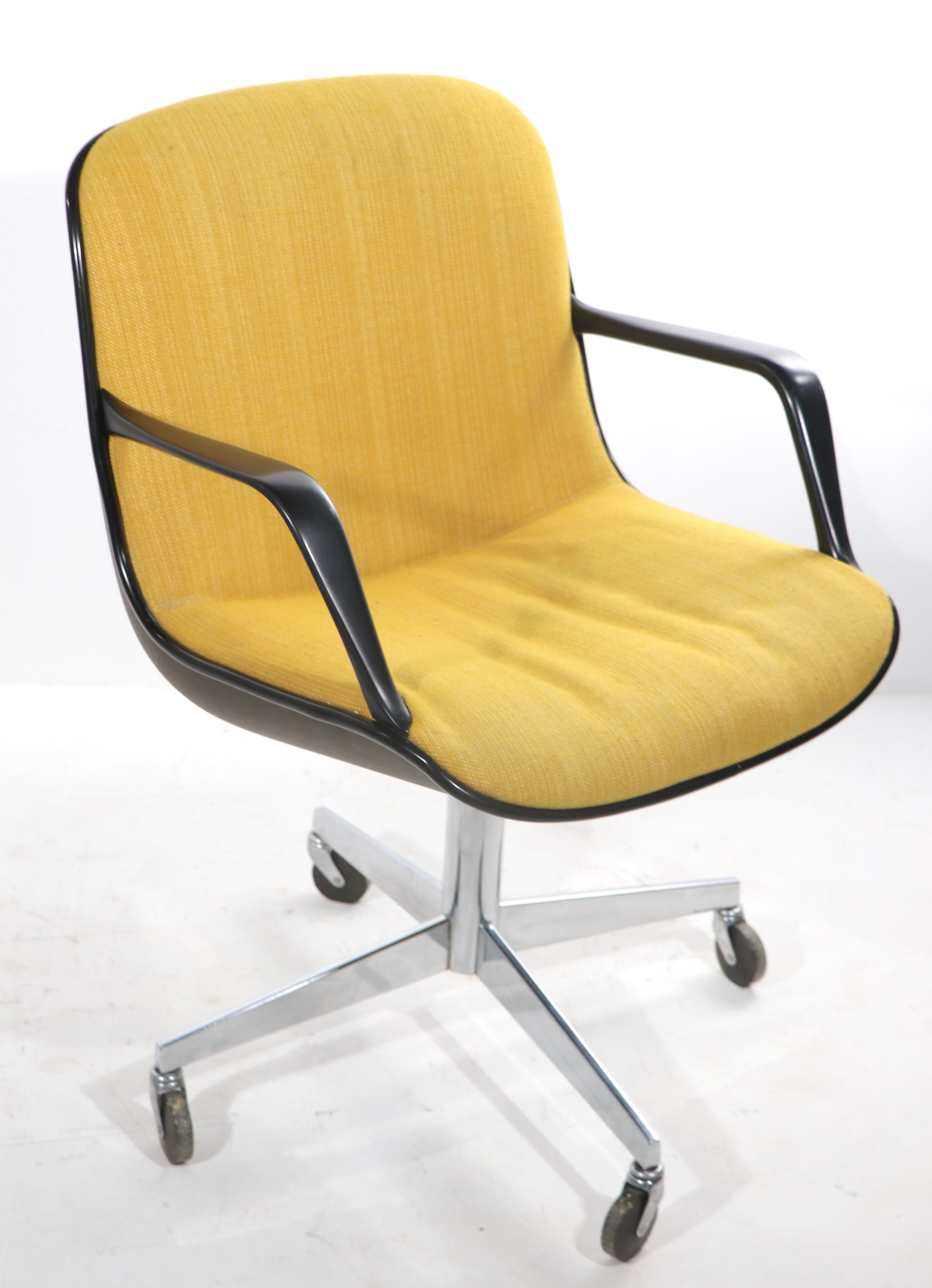 chair with desk arm