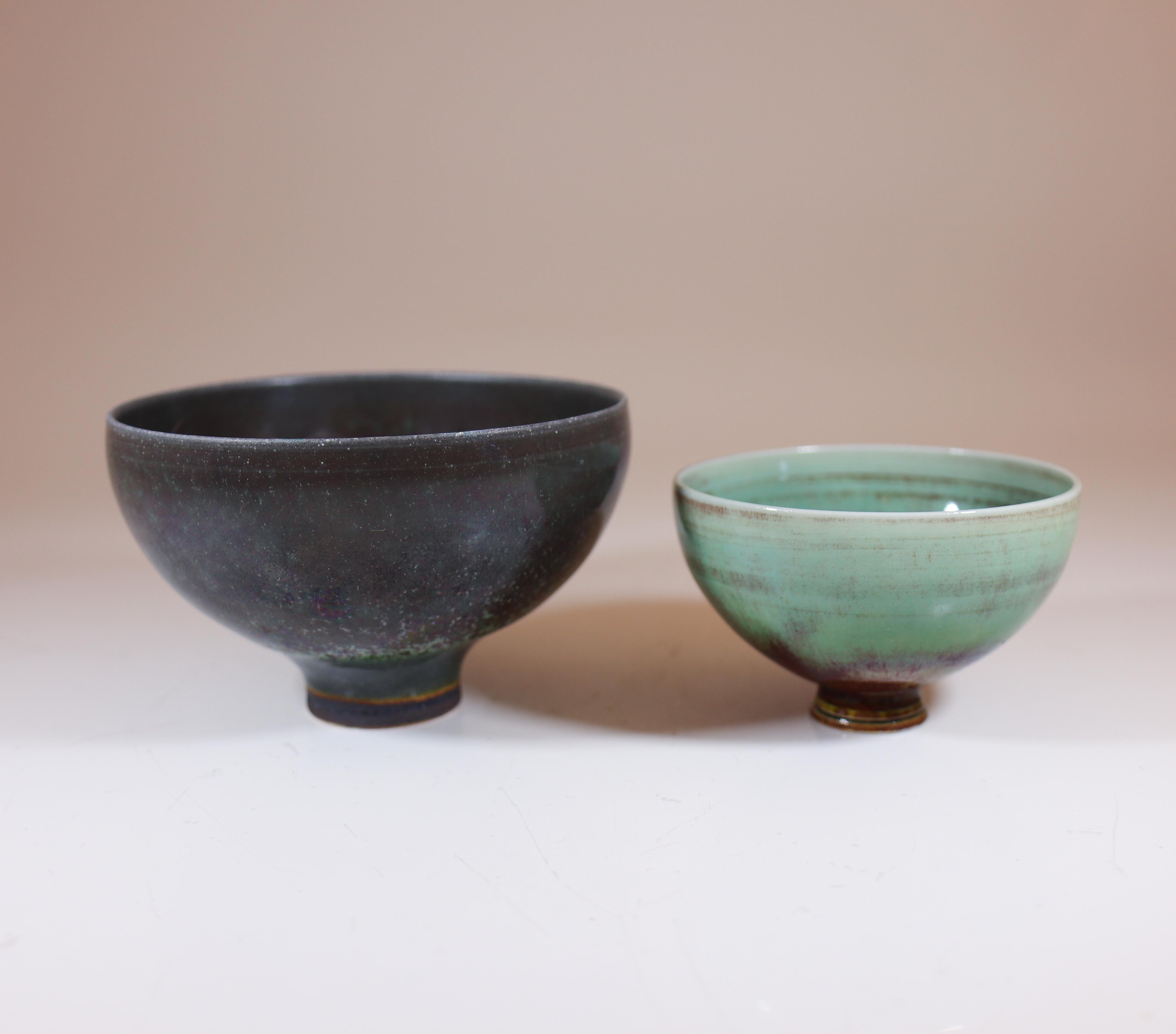 Swedish 2 Stoneware Bowls with Aniara glaze - Berndt Friberg - Gustavsberg 1960s For Sale